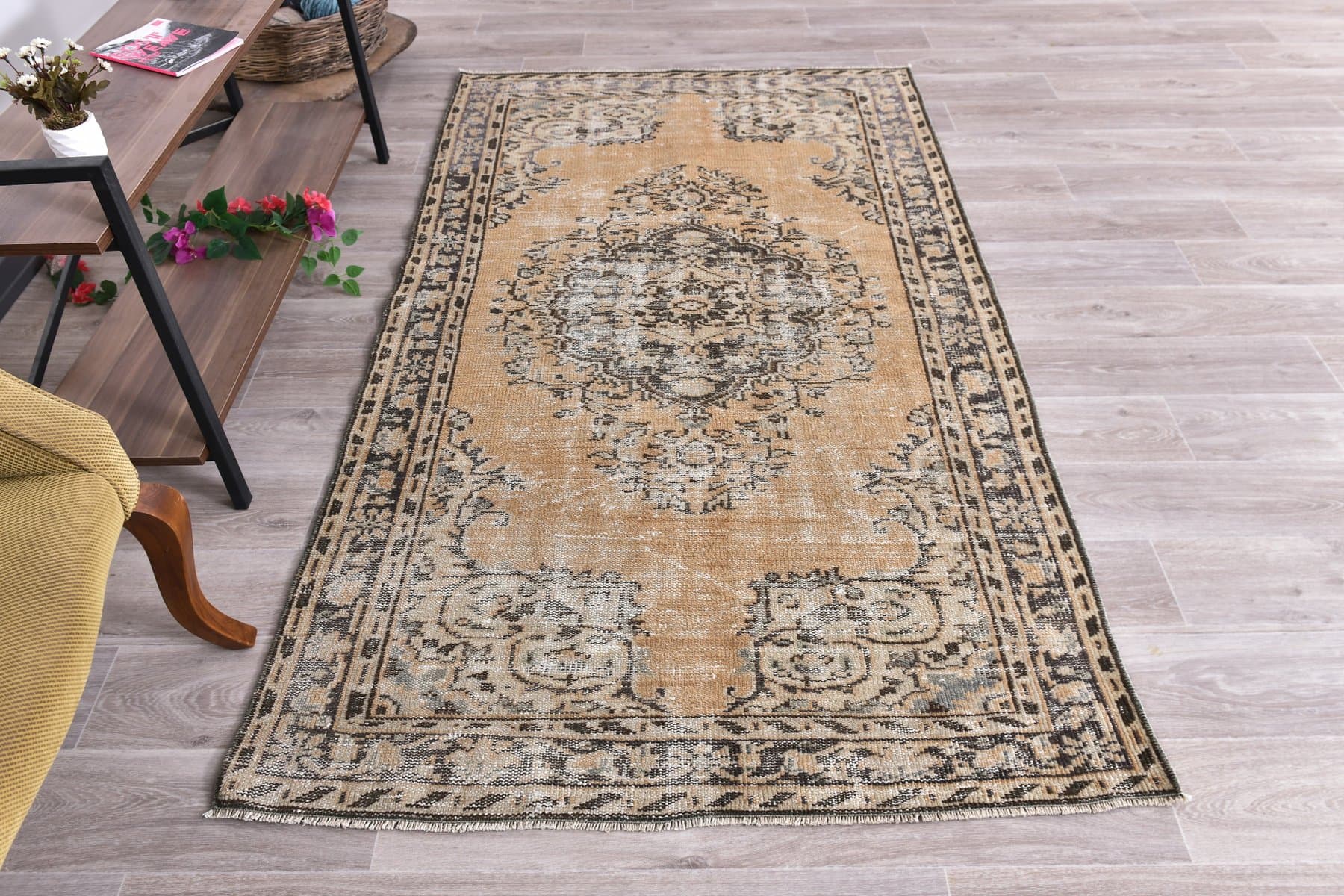 Dywan 216x122 cm, beżowy, wełna, Turcja, lata 70. - 212191