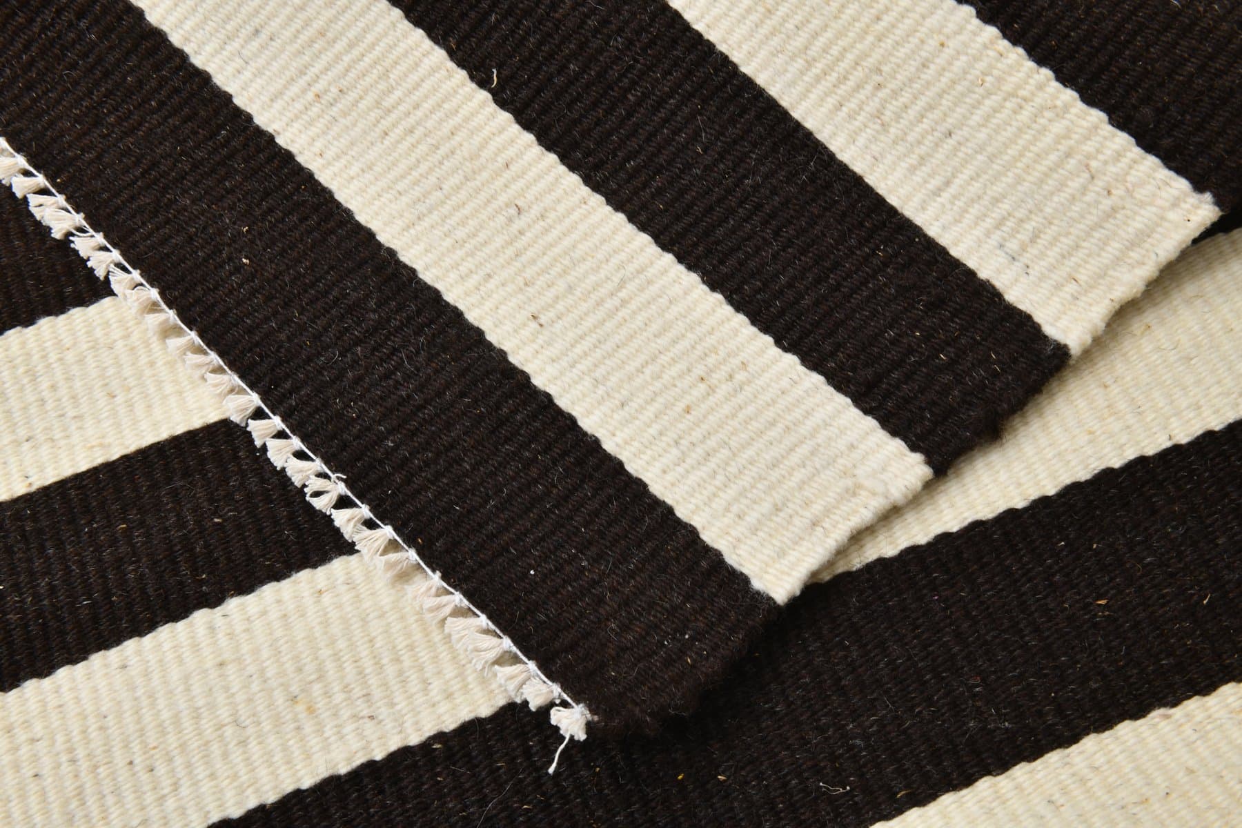 Kilim Runner 248x78 cm, Black, Ivory, Wool, 1970s - 213423