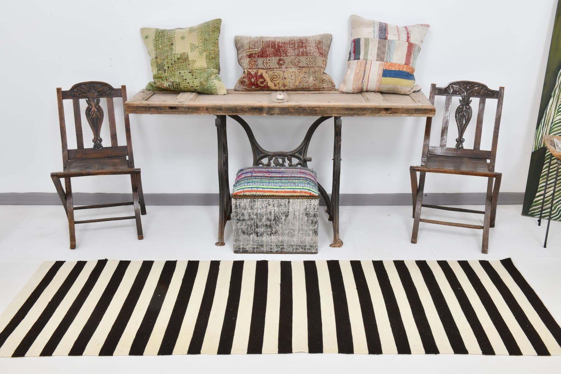 Kilim Runner 248x78 cm, Black, Ivory, Wool, 1970s - 213427