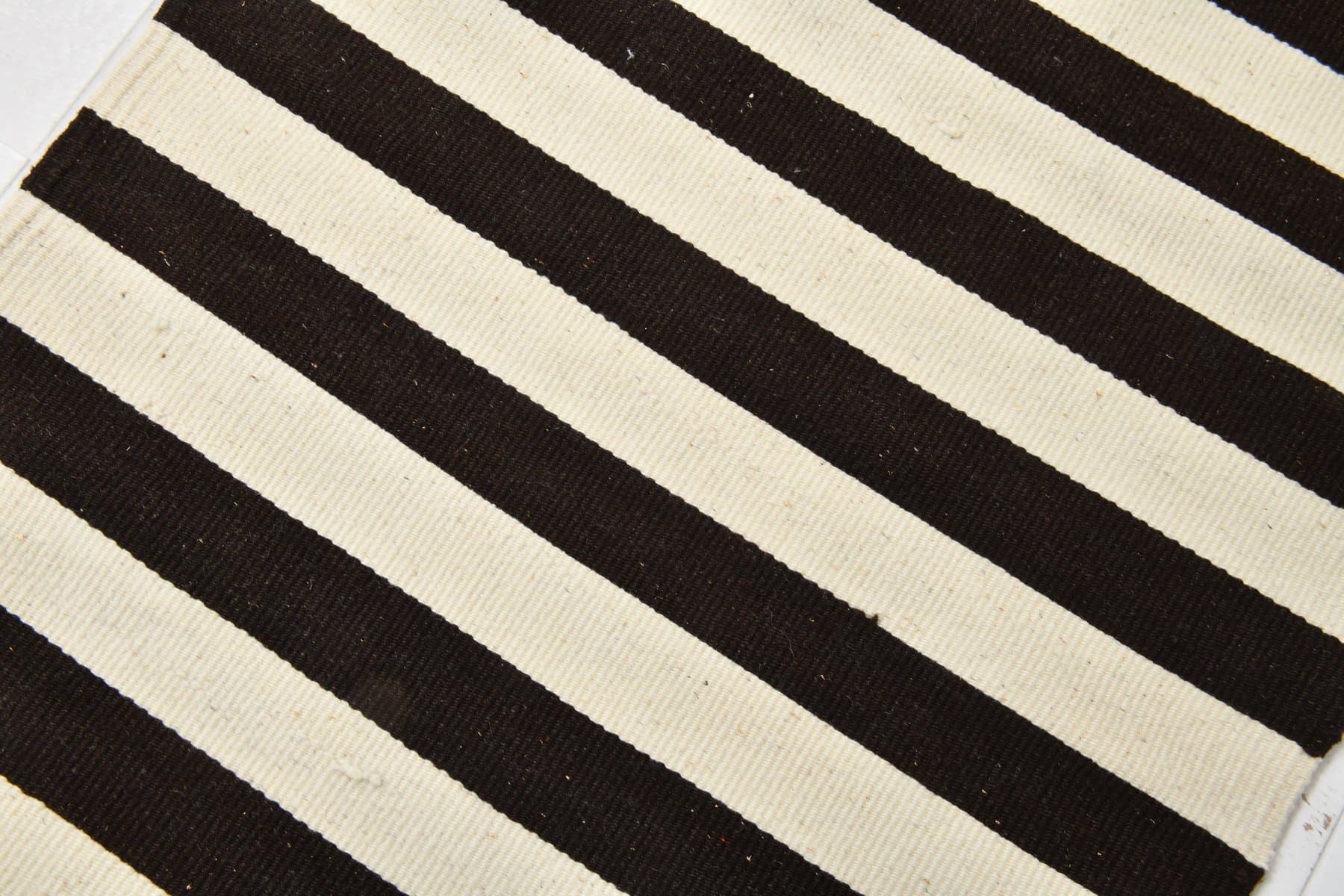 Kilim Runner 248x78 cm, Black, Ivory, Wool, 1970s - 213428