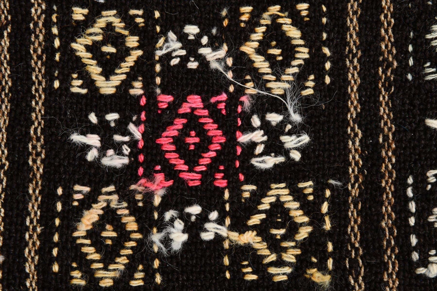 Kilim 151x267 cm, czarny, czerwony, wełna, Turcja, lata 60. - 214119