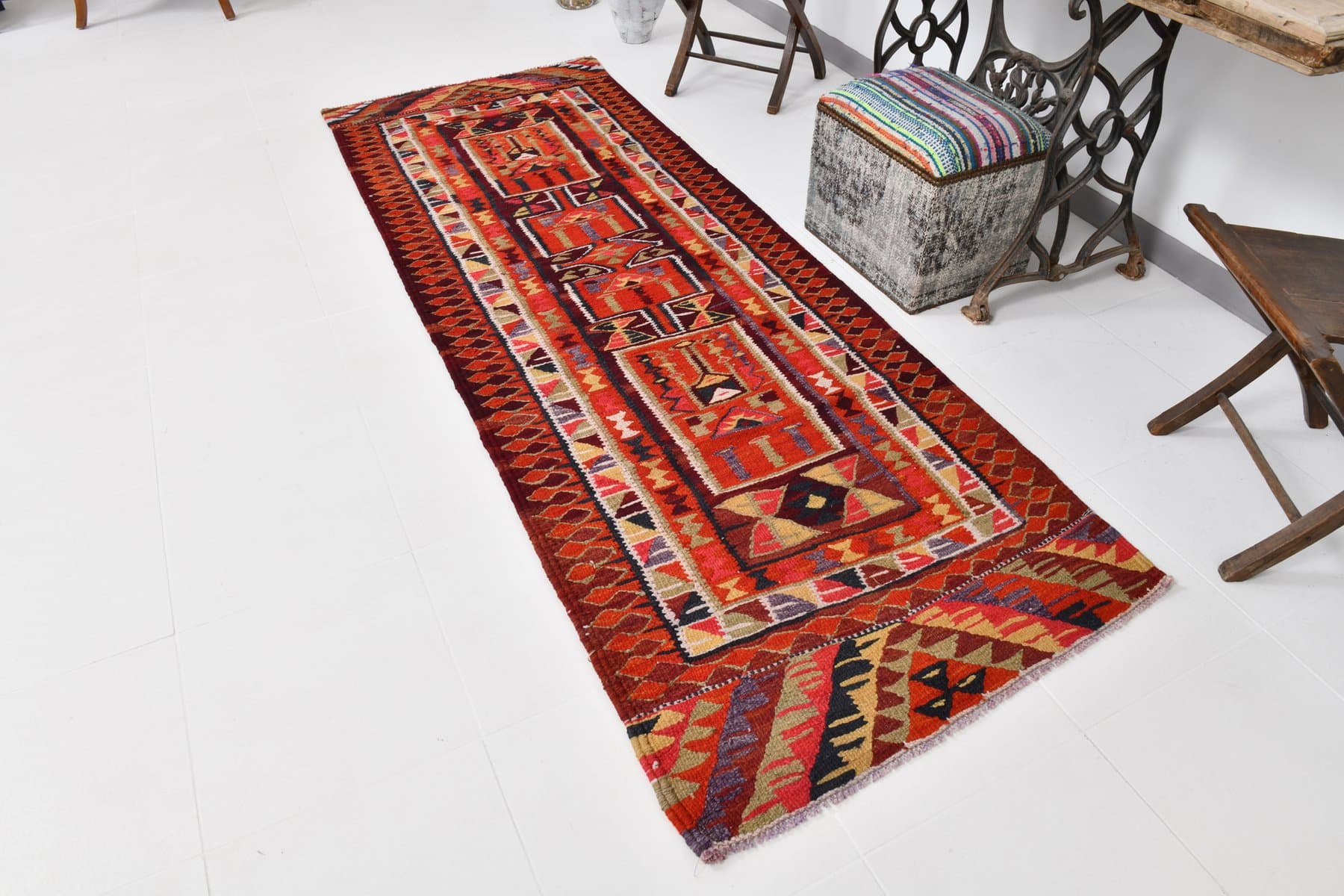 Chodnik kilim 275x96 cm, czerwony, wełna, Turcja, lata 60. - 214103