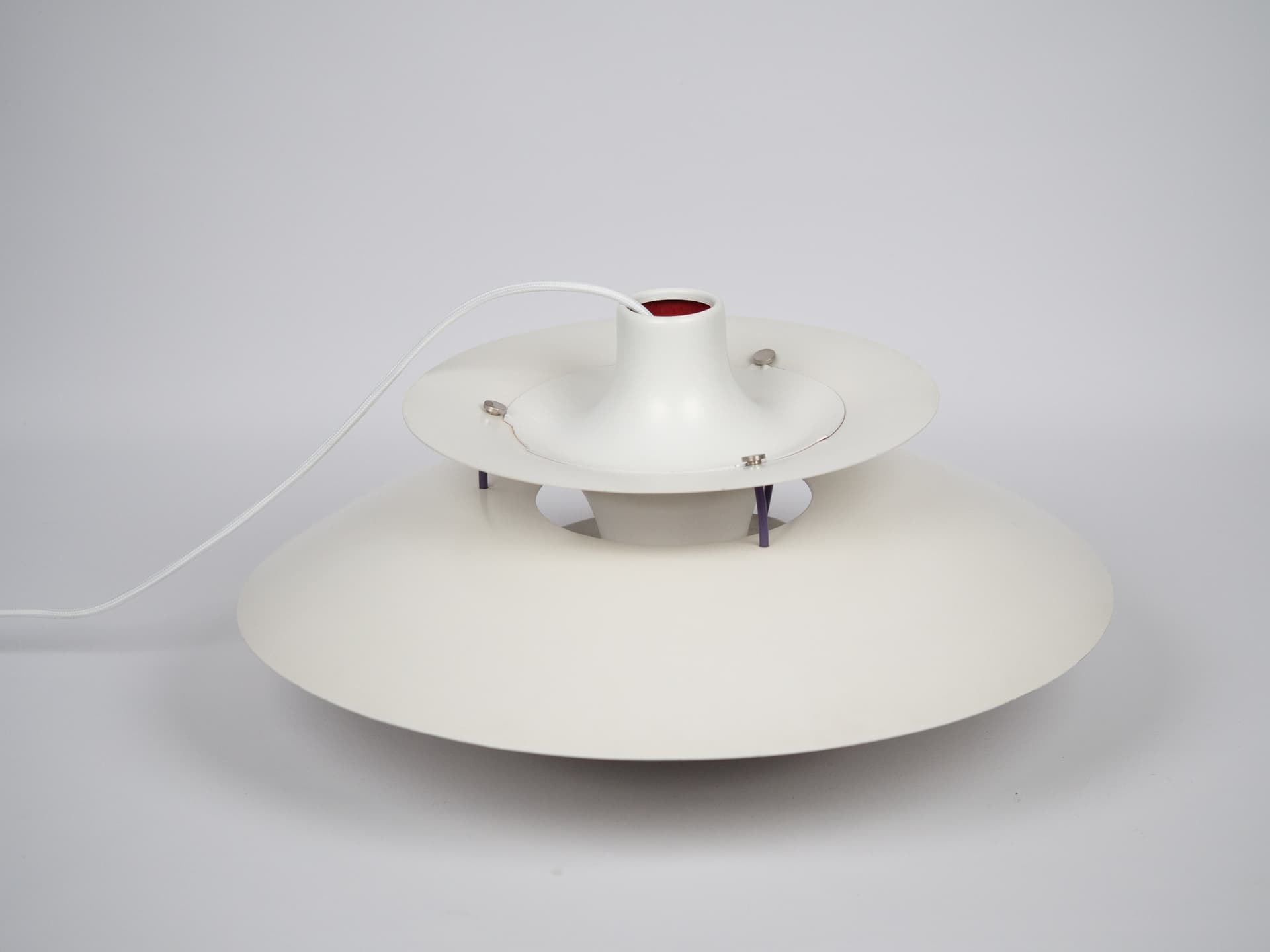 Lampa wisząca PH 5, metal biały, proj. P. Henningsen, Louis Poulsen, Dania, lata 80. - 213592