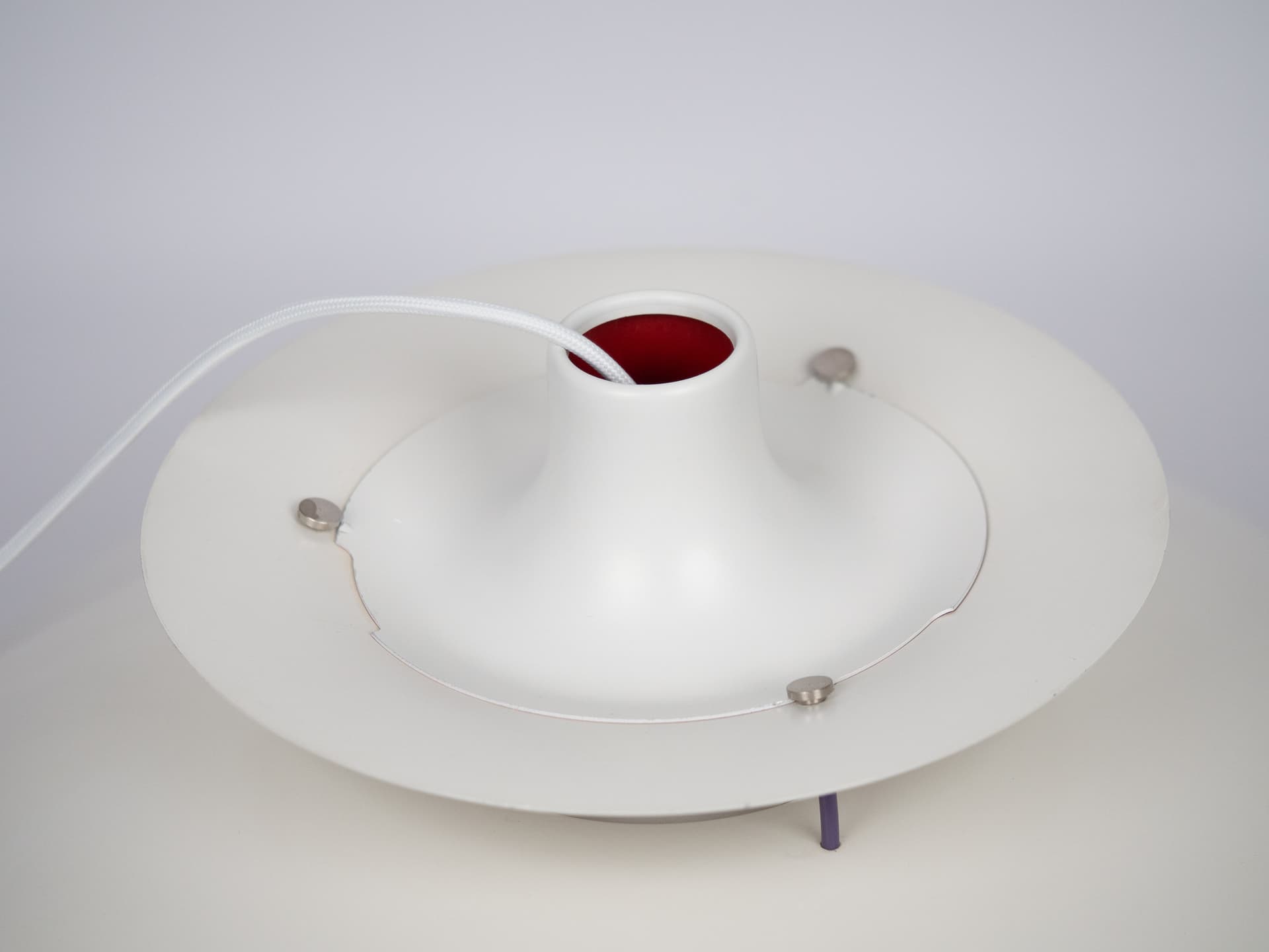 Lampa wisząca PH 5, metal biały, proj. P. Henningsen, Louis Poulsen, Dania, lata 80. - 213593