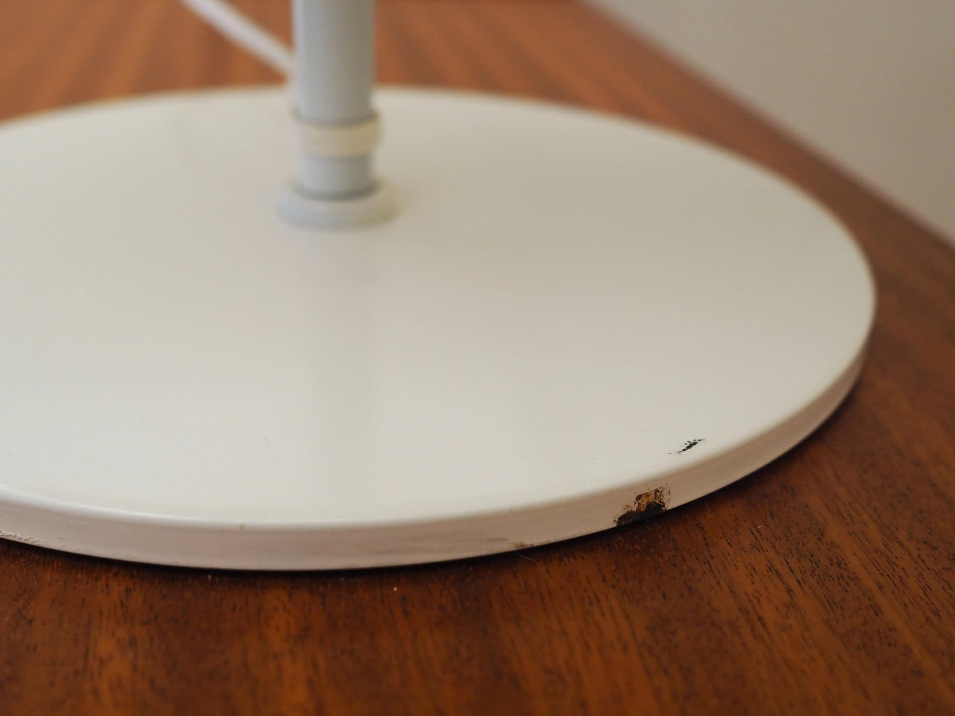 Lampa biurkowa, metal biały, Dania, lata 70. - 15527