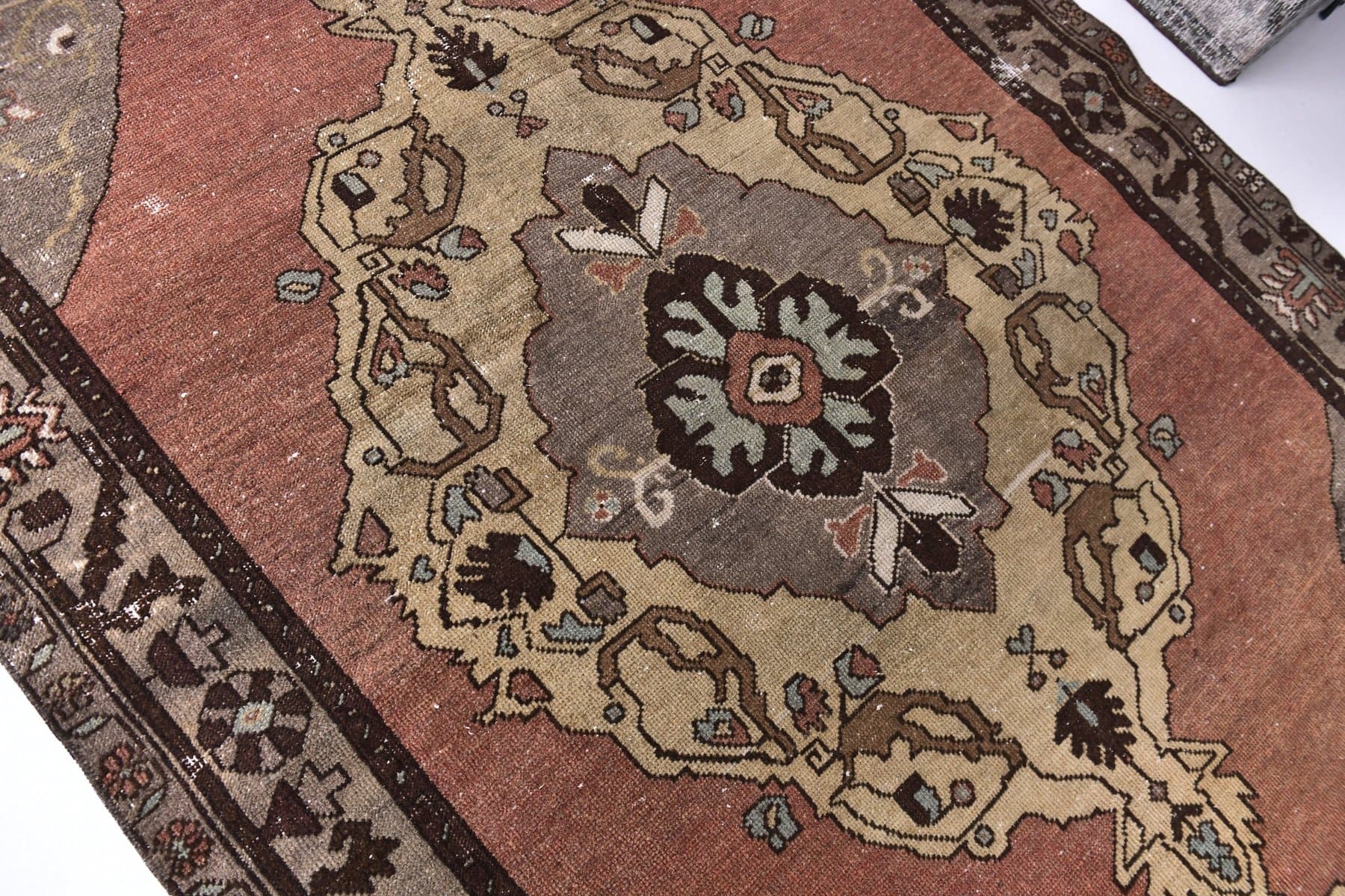 Rug 160x298 cm, red, beige, wool, Turkey, 1970s. - 213841