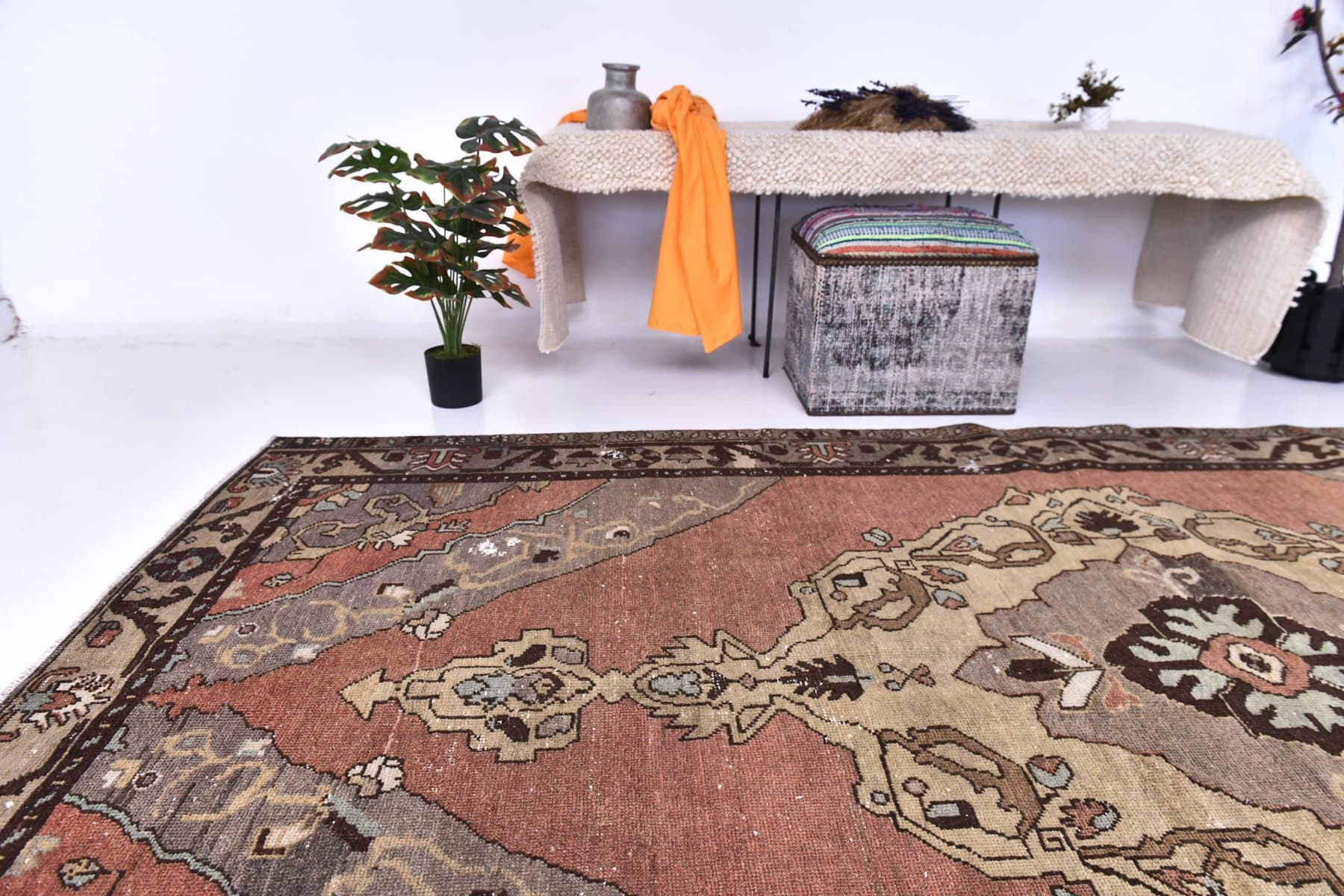 Rug 160x298 cm, red, beige, wool, Turkey, 1970s. - 213845