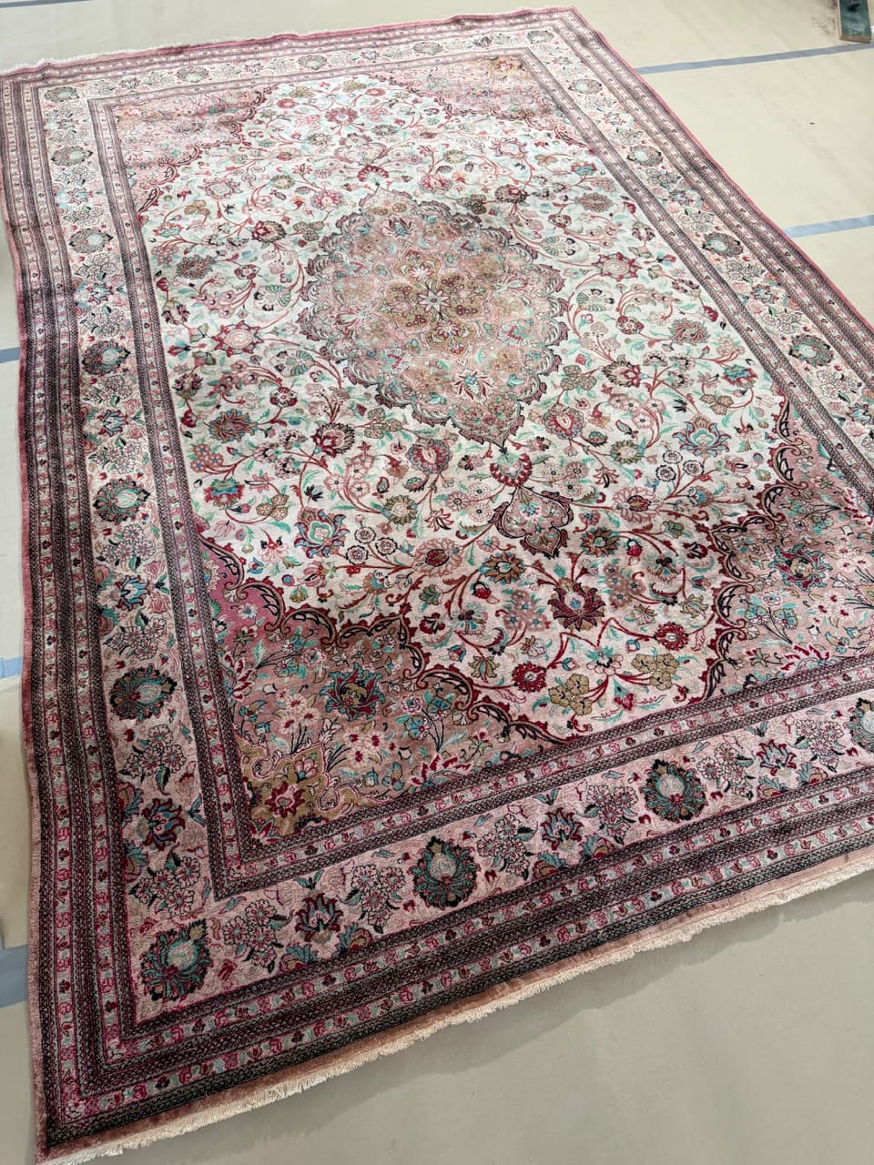 Dywan Ghoum, 320x205 cm, jedwab multikolor, Iran - 213654