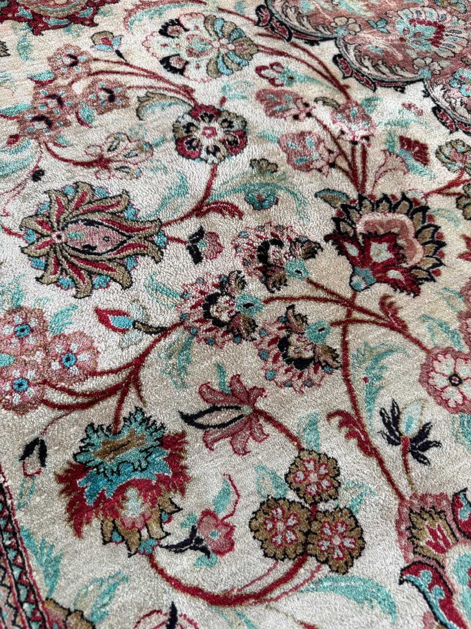 Dywan Ghoum, 320x205 cm, jedwab multikolor, Iran - 213653