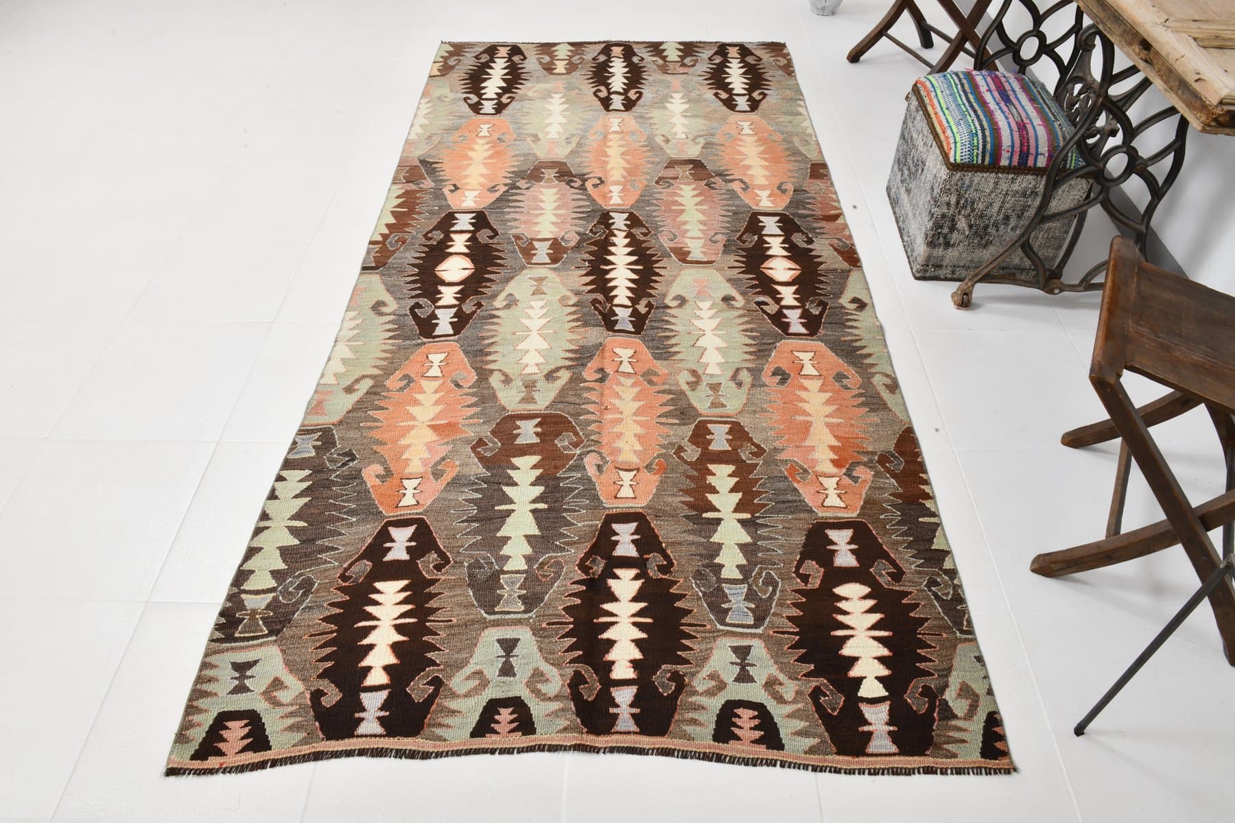 Kilim 137x284 cm, brązowy, pomarańczowy, wełna, Turcja, lata 70. - 214417