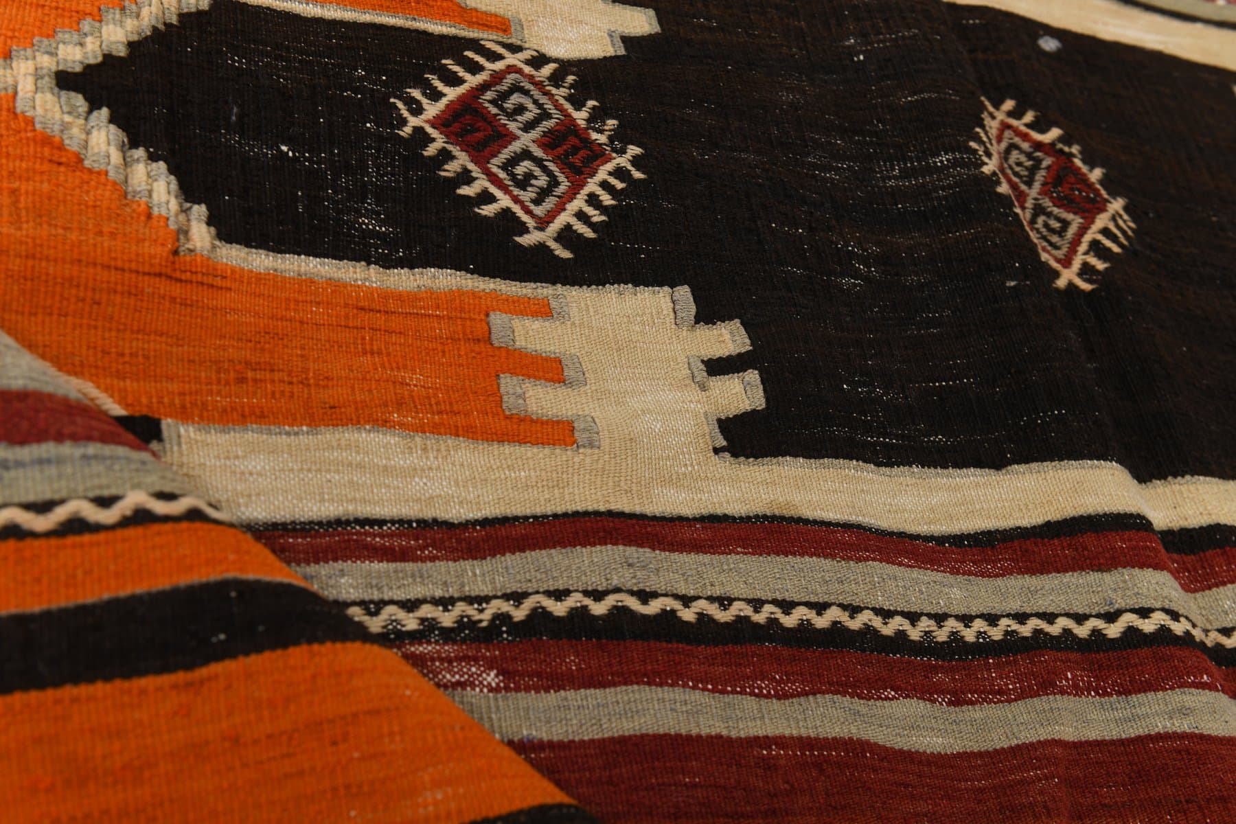 Kilim 226x173 cm, red, orange, wool, 1970s - 214911