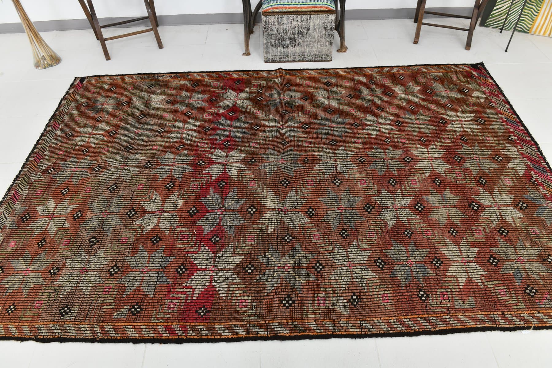 Kilim 178x270 cm, karminowy, pastelowy, wełna, lata 70. - 215106