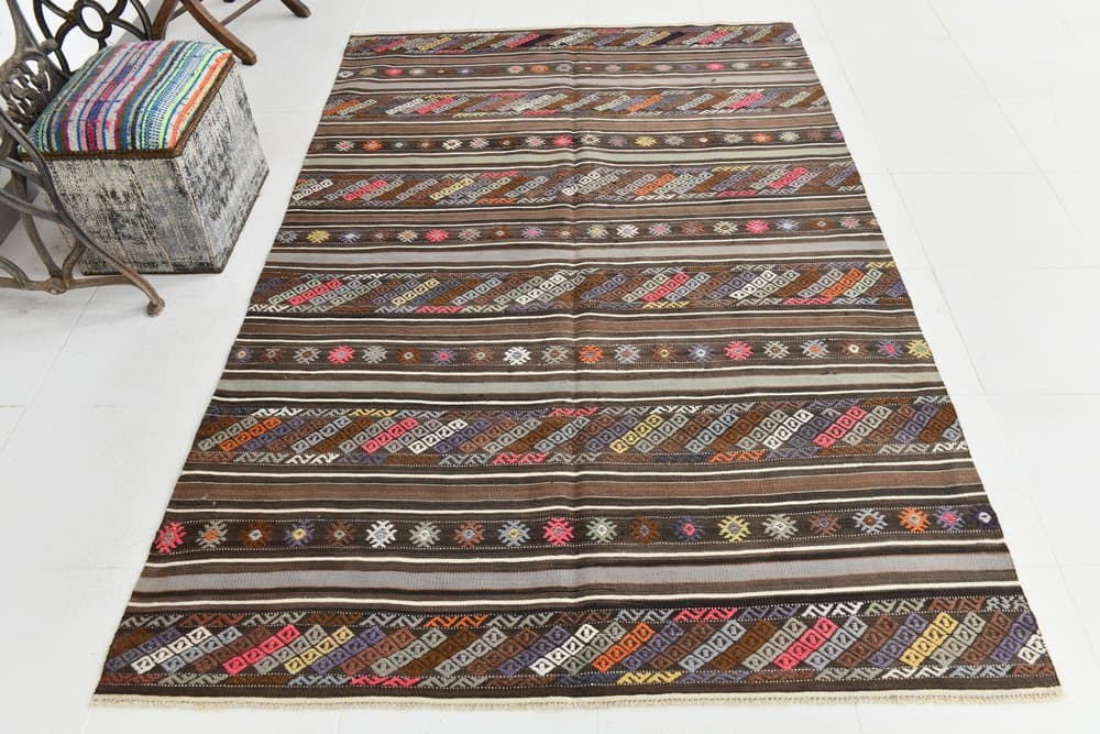 Kilim 238x155 cm, brązowy, beżowy, wełna, Turcja, lata 70. - 215068