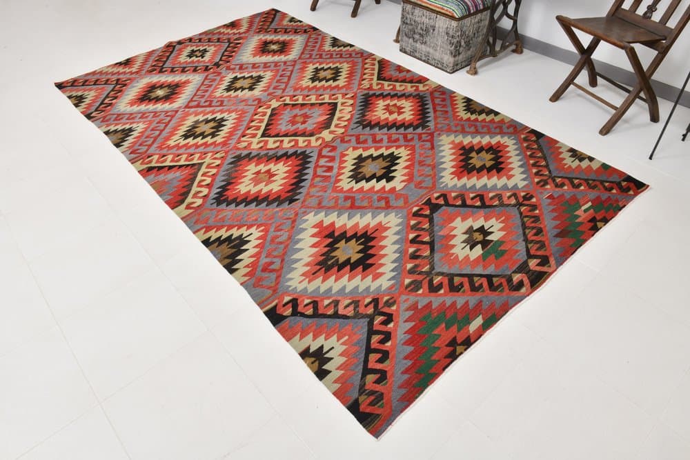 Kilim 306x174 cm, red, beige, wool, 1970s - 215052