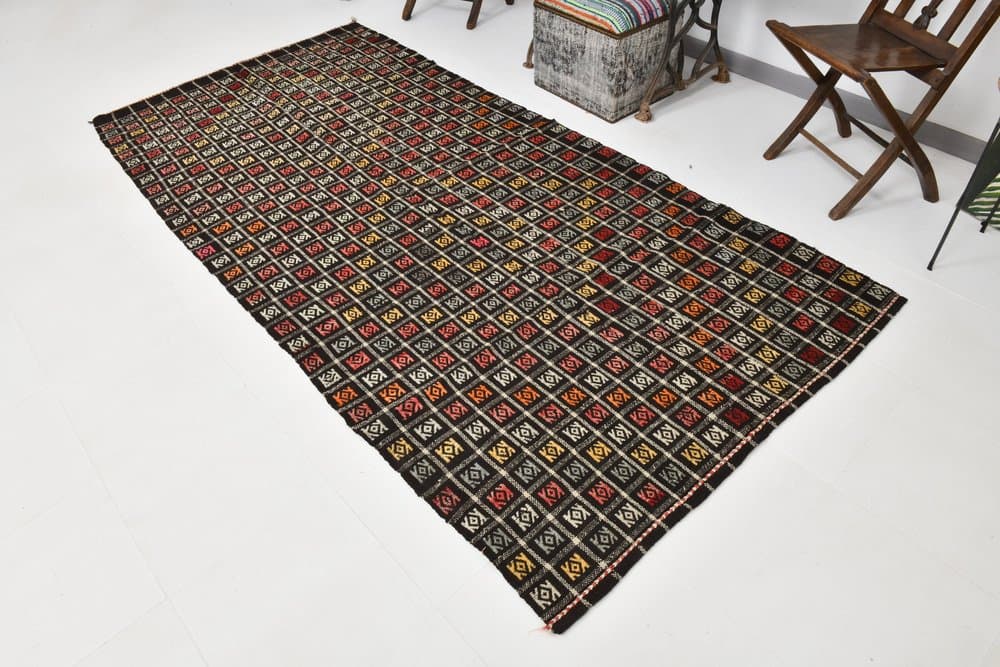 Kilim 140x290 cm, czarny, czerwony, wełna, lata 70. - 215385
