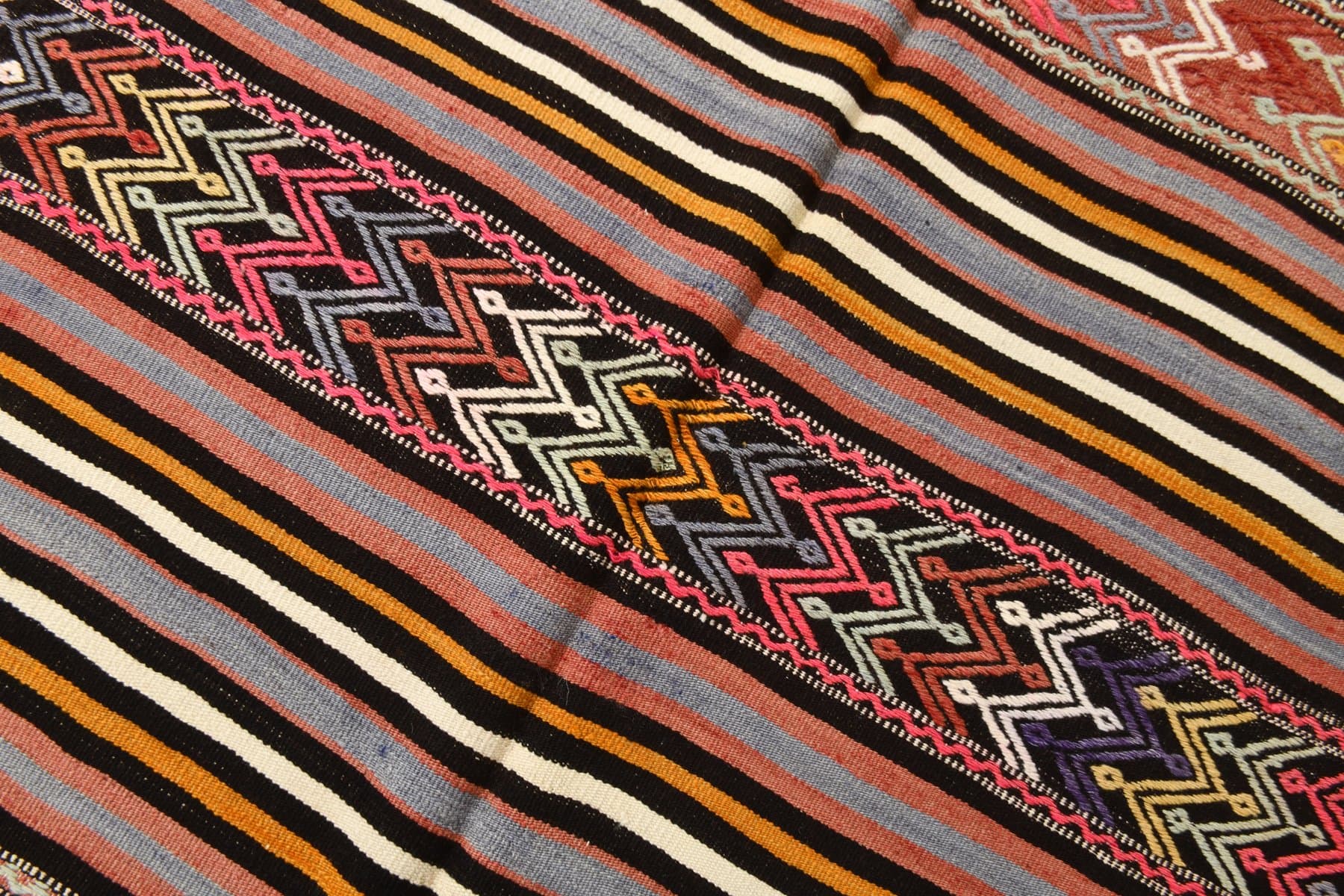 Kilim 163x242 cm, brązowy, beżowy, wełna, Turcja, lata 60. - 218702