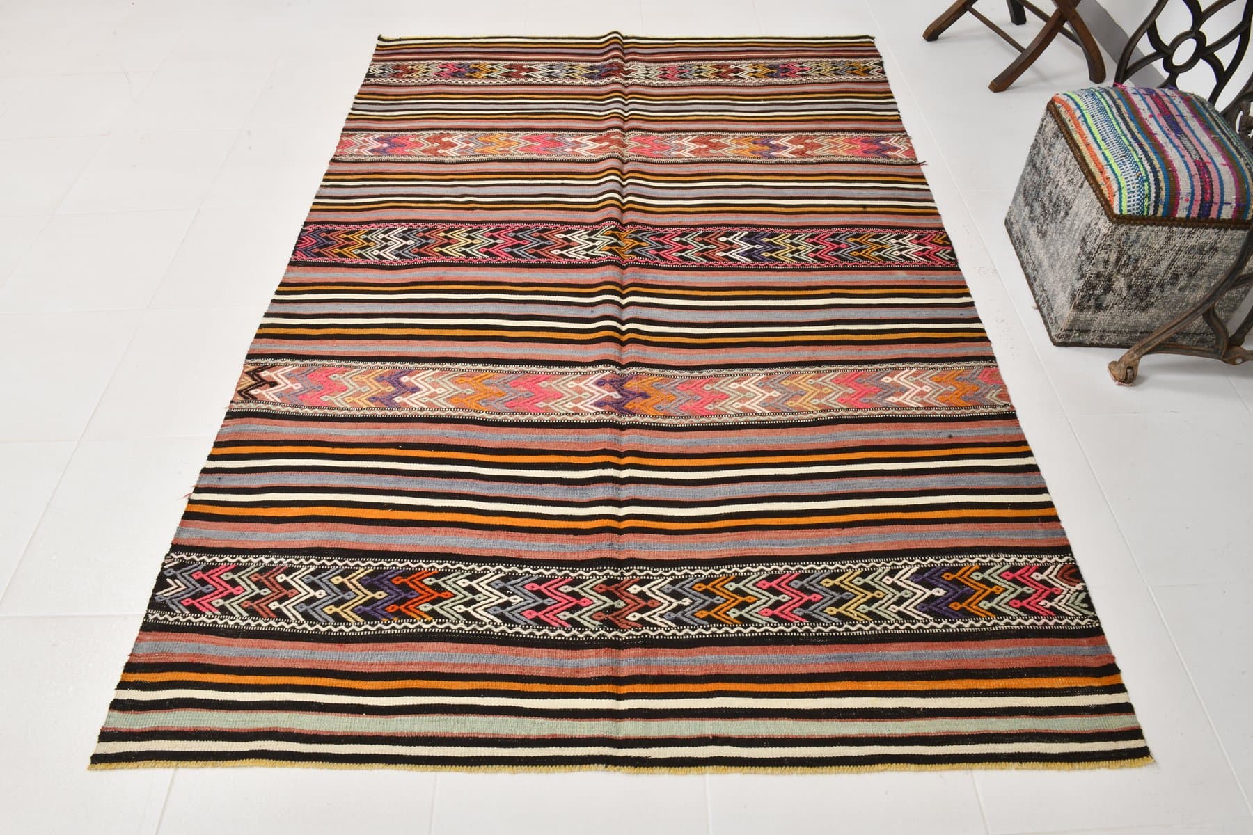Kilim 163x242 cm, brązowy, beżowy, wełna, Turcja, lata 60. - 218700
