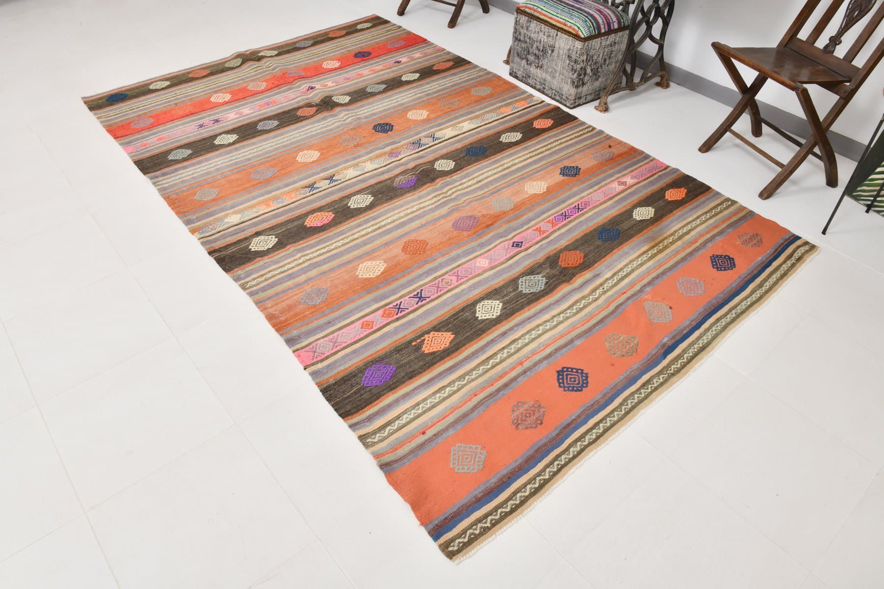 Kilim 180x290 cm, różowy, brązowy, wełna, Turcja, lata 60. - 218385