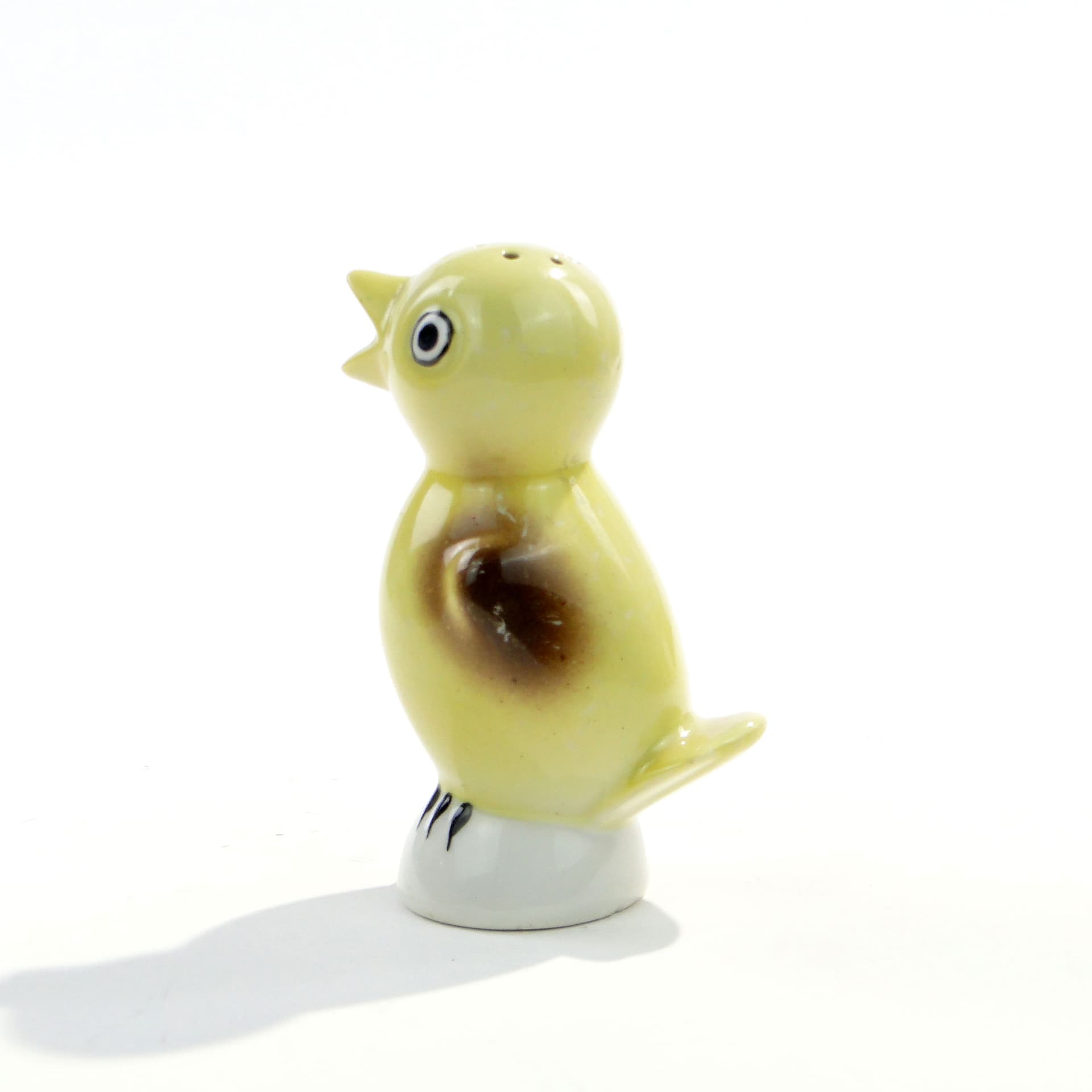 Salt shaker Art Deco, yellow porcelain, Ćmielów, Poland, 1930s. - 1579