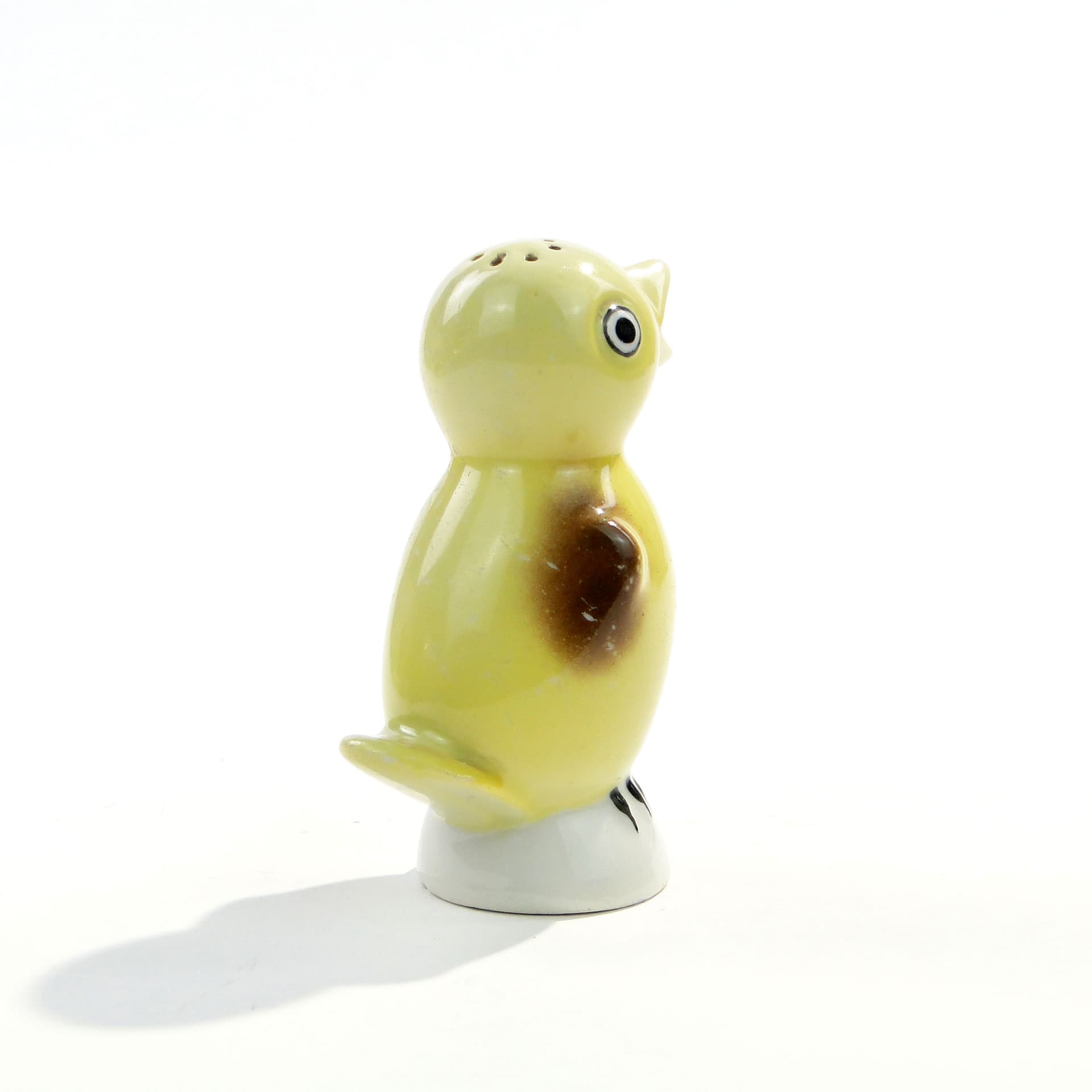 Salt shaker Art Deco, yellow porcelain, Ćmielów, Poland, 1930s. - 1578
