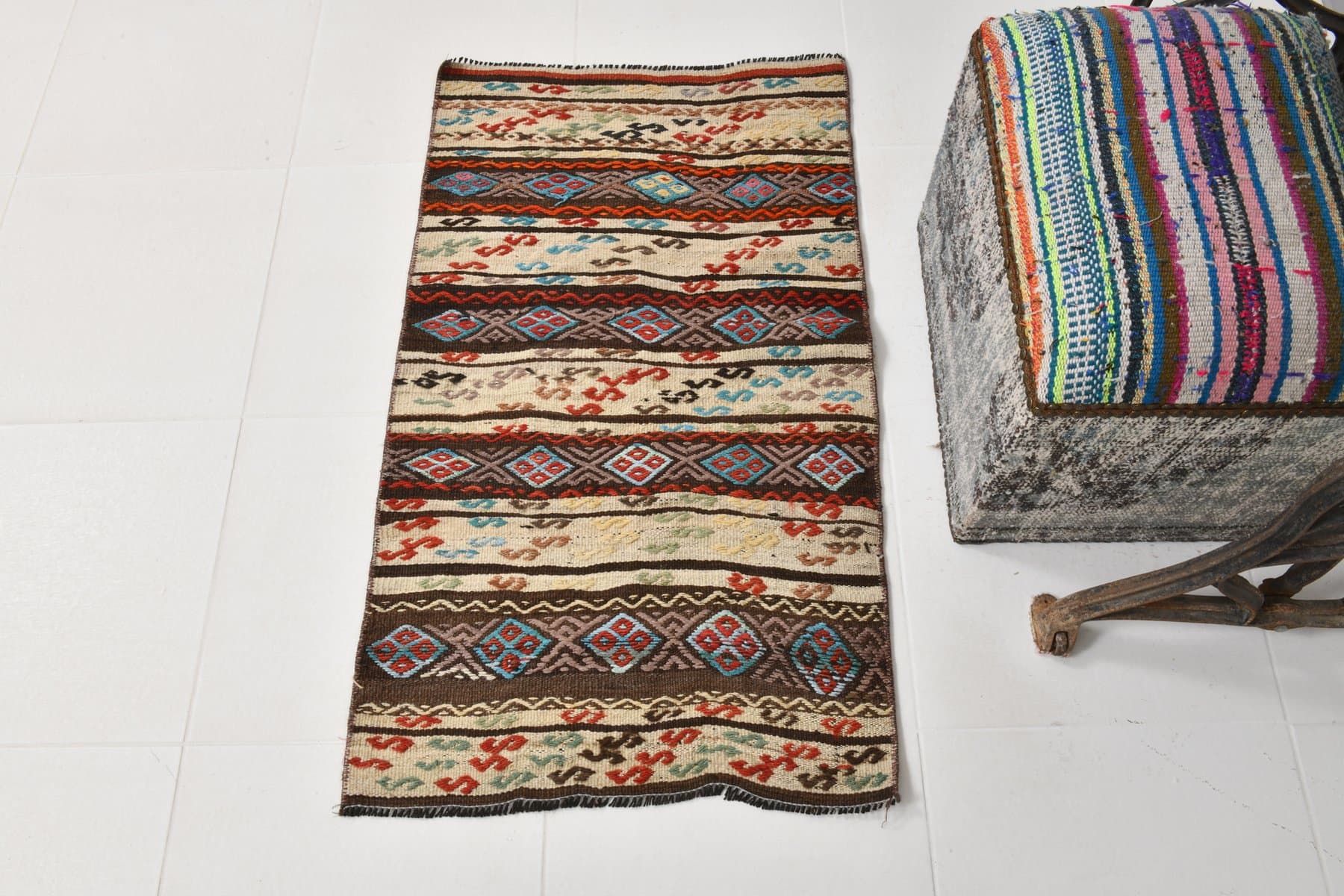 Kilim 102x61 cm, brązowy, beżowy, wełna, Turcja, lata 70. - 217404