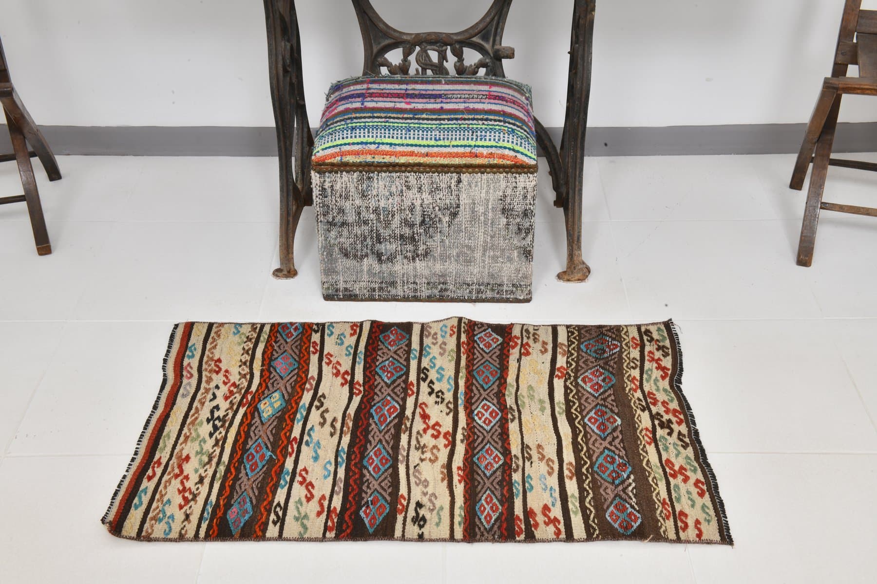 Kilim 102x61 cm, brązowy, beżowy, wełna, Turcja, lata 70. - 217405