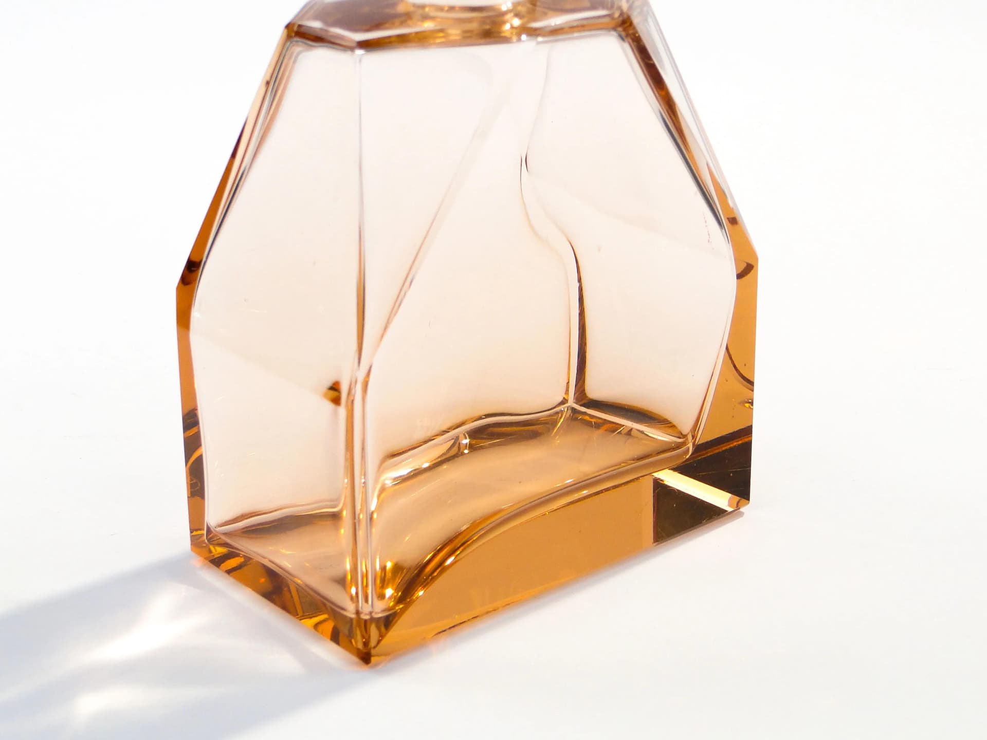 Karafka asymetryczna, szkło kryształowe pomarańczowy, Moser, Czechy, lata 60. - 15904