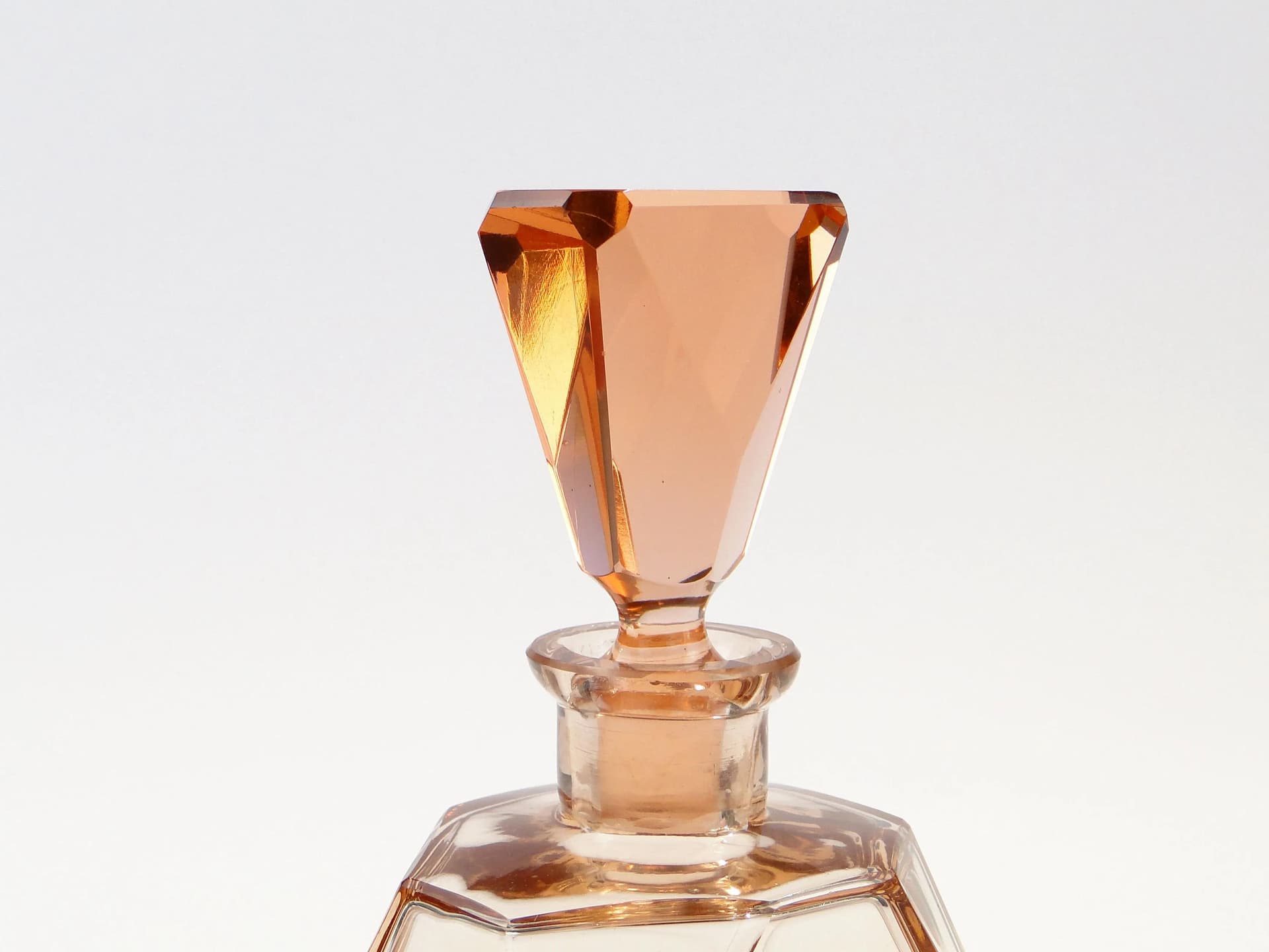 Karafka asymetryczna, szkło kryształowe pomarańczowy, Moser, Czechy, lata 60. - 15903