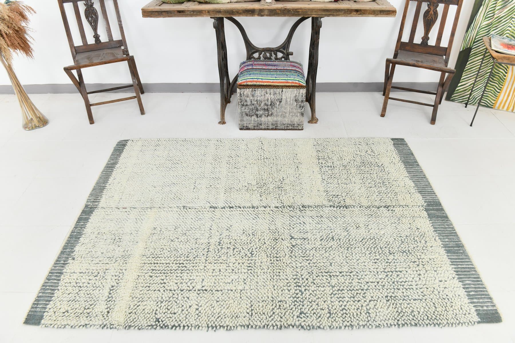 Kilim 137x200 cm, white, green, wool, 1970s - 215792