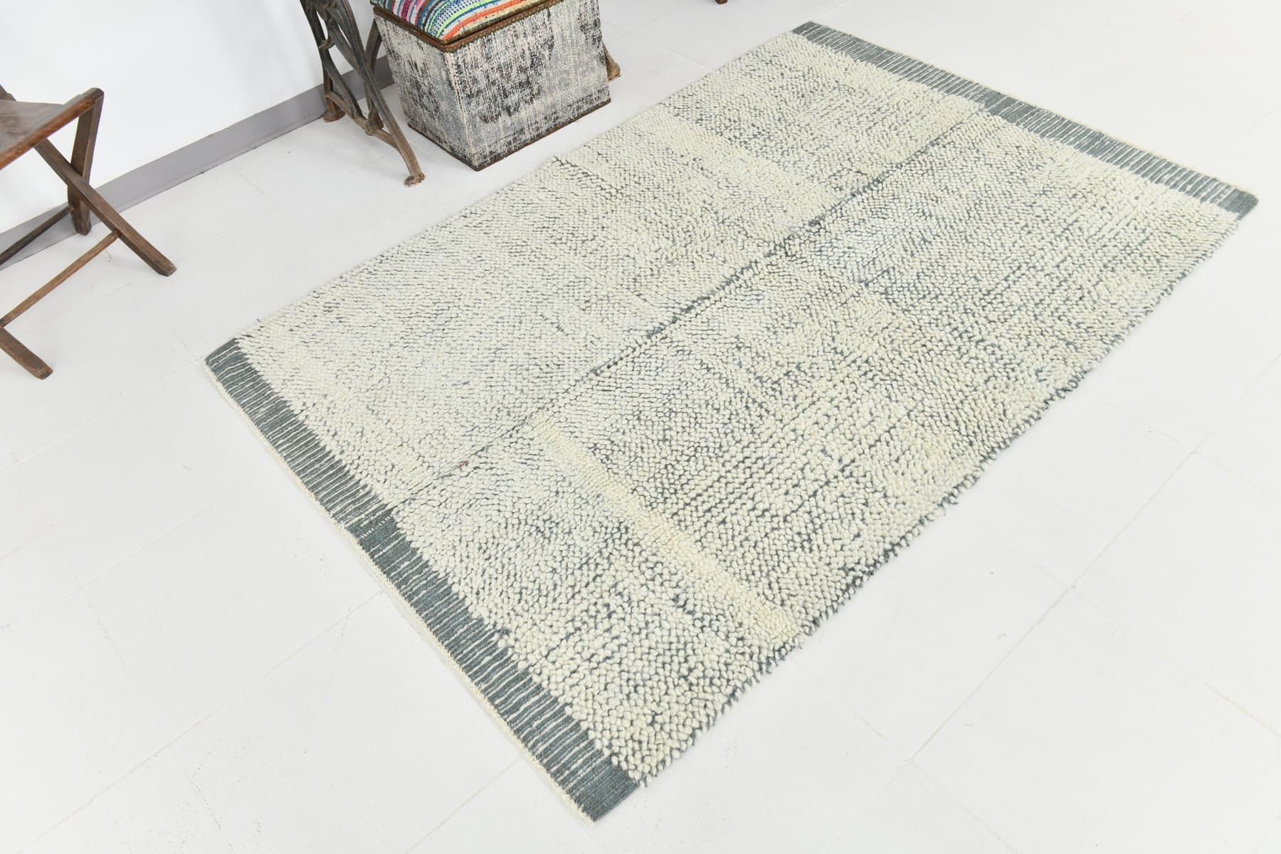 Kilim 137x200 cm, white, green, wool, 1970s - 215791