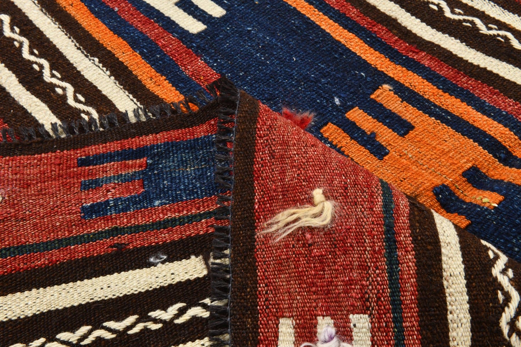 Kilim 189x152 cm, ceglastoczerwony, granatowy, wełna, lata 70. - 216654