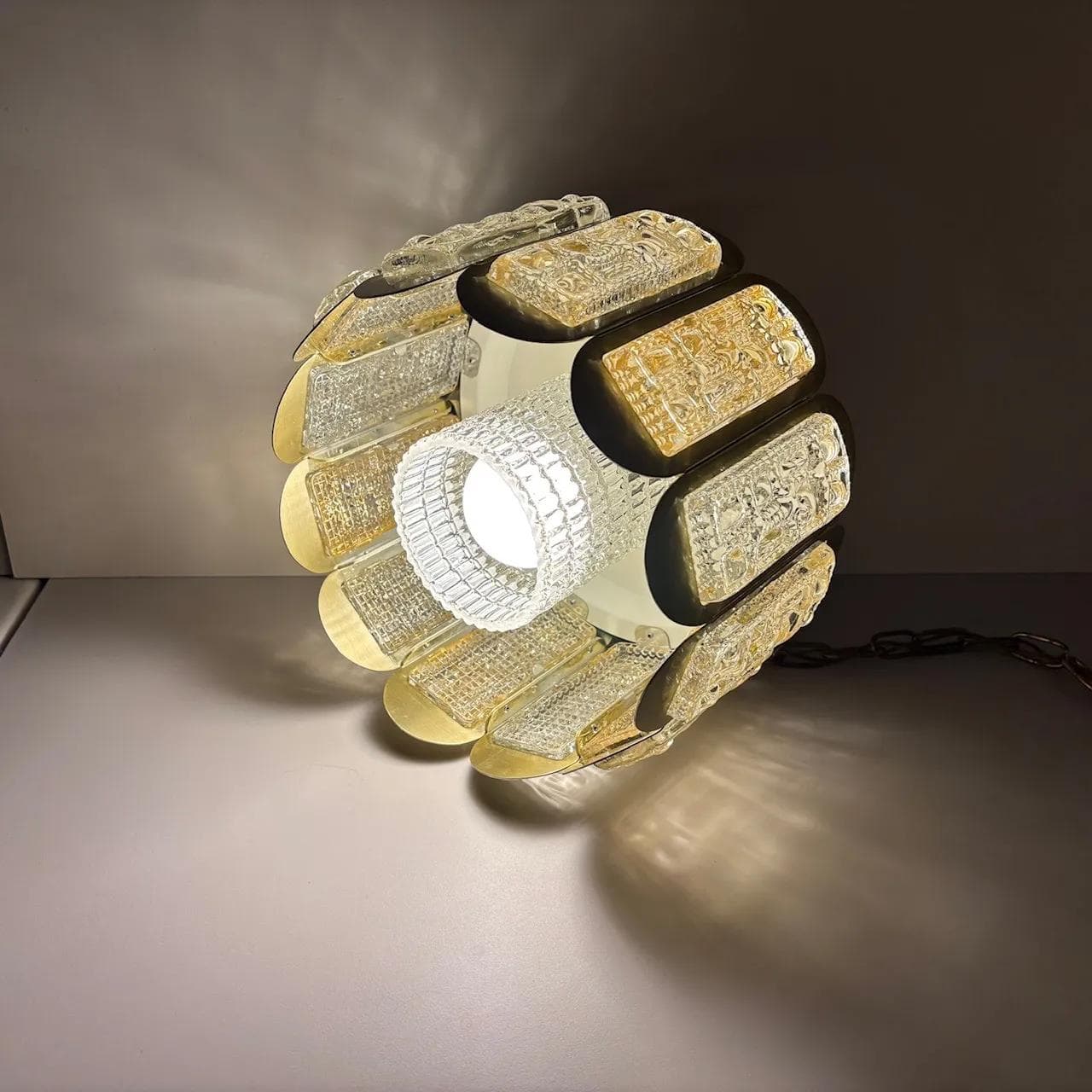 Lampa wisząca, Vitrika, aluminium złoty, szkło, Dania, lata 70. - 16012