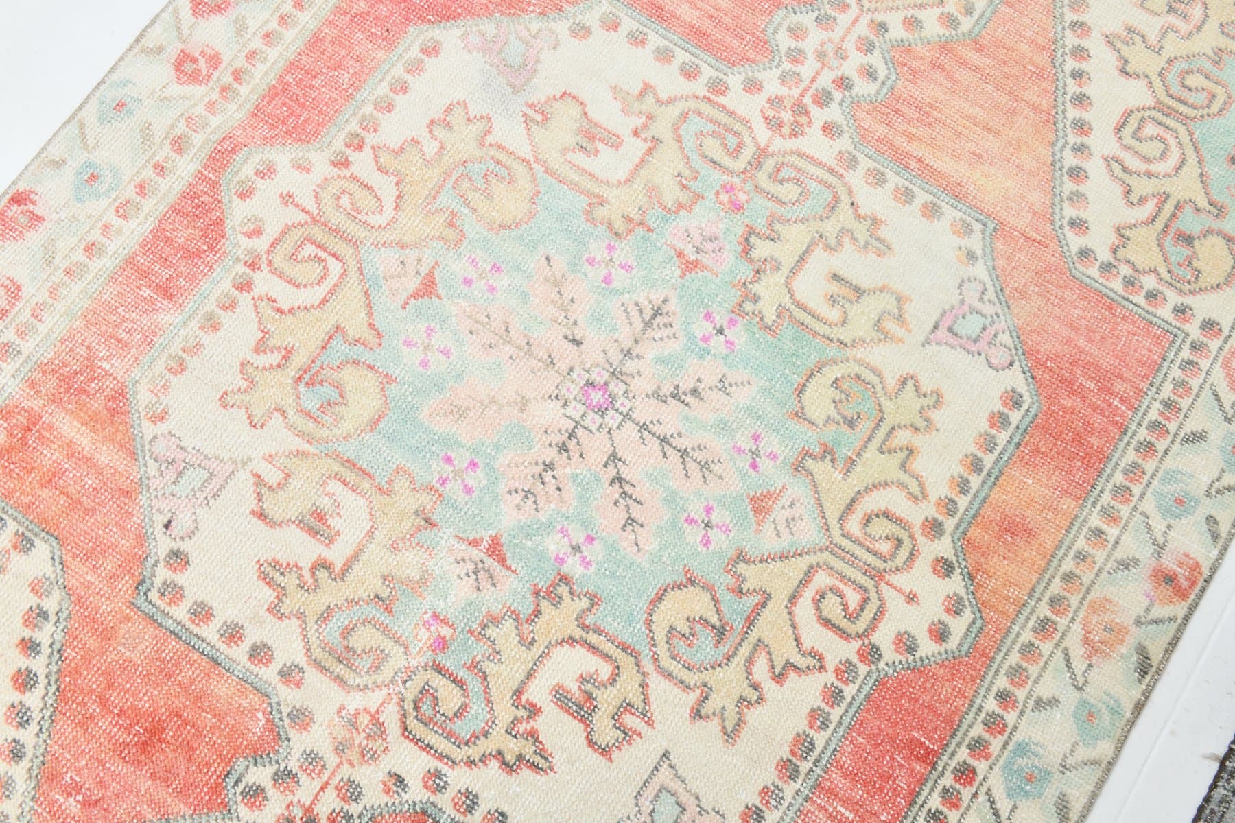 Dywan 228x134 cm, różowy, niebieski, wełna, Turcja, lata 70. - 220117