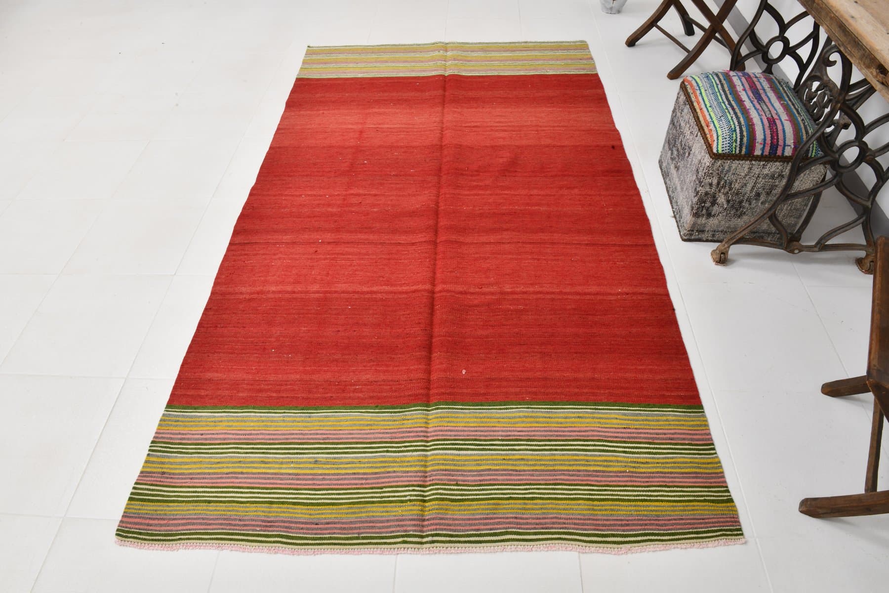 Kilim 253x145 cm, czerwony, wełna, Turcja, lata 60. - 220245