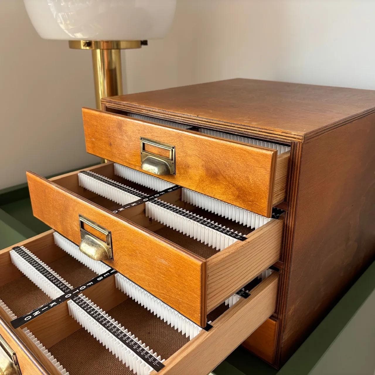 Organizer szafka, sklejka bukowa brązowa, Niemcy, lata 50. - 15995