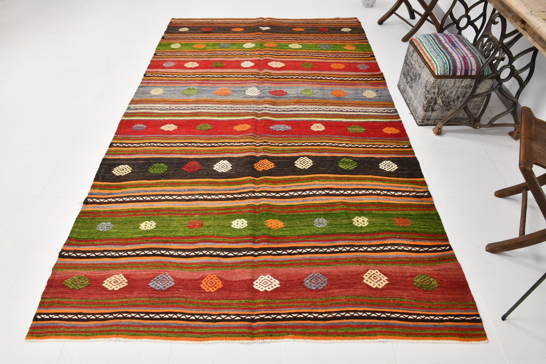 Kilim 171x289 cm, czerwony, zielony, wełna, Turcja, lata 60. - 220517