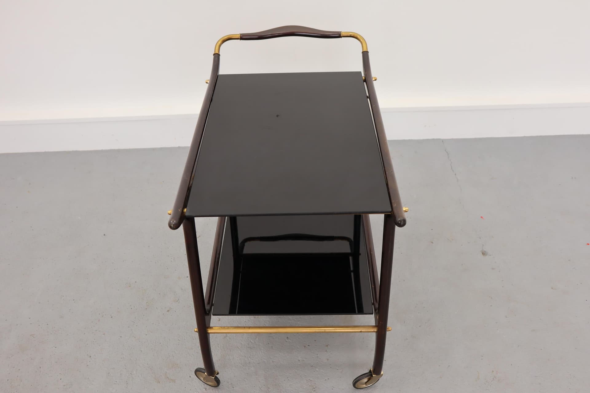 Wózek barowy, drewno brązowy, szkło czarny, Niemcy, lata 60. - 16075