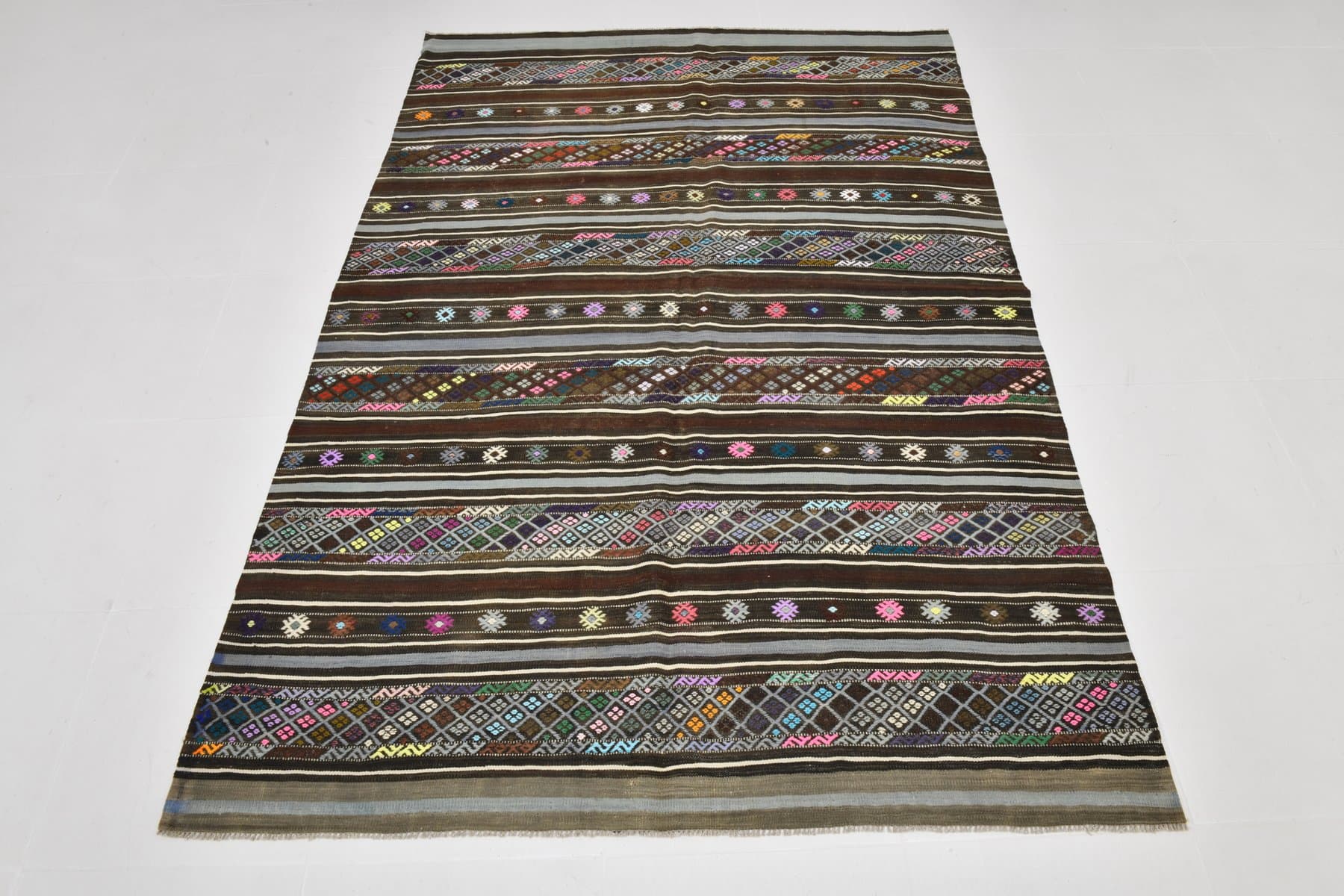 Kilim 214x144 cm, szary, brązowy, wełna, Turcja, lata 70. - 221046