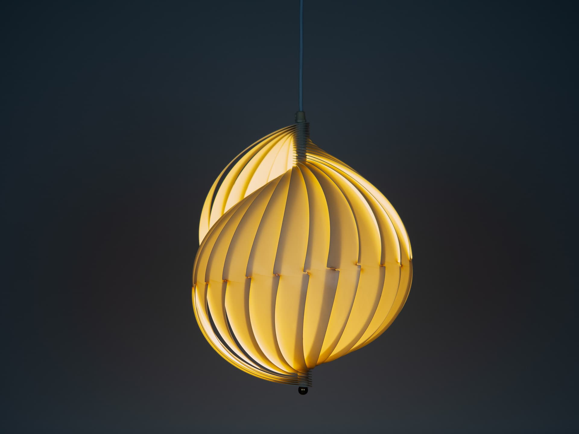 Lampa wisząca Moon, metal biały, proj. V. Panton, Louis Poulsen, Dania, lata 60. - 222135