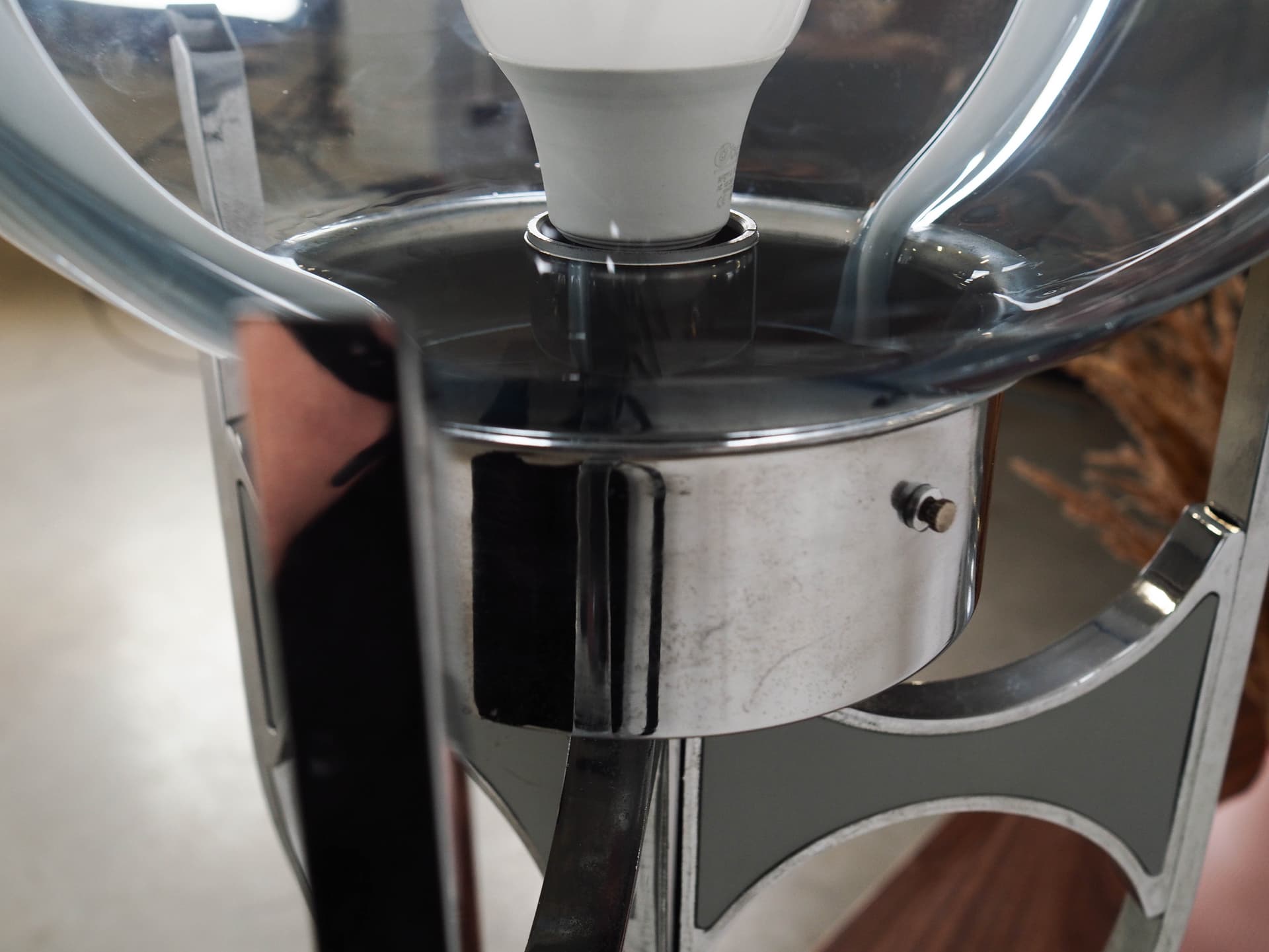 Lampa podłogowa, szkło Murano mlecznobiałe, metal srebrny, Włochy, lata 70. - 222245