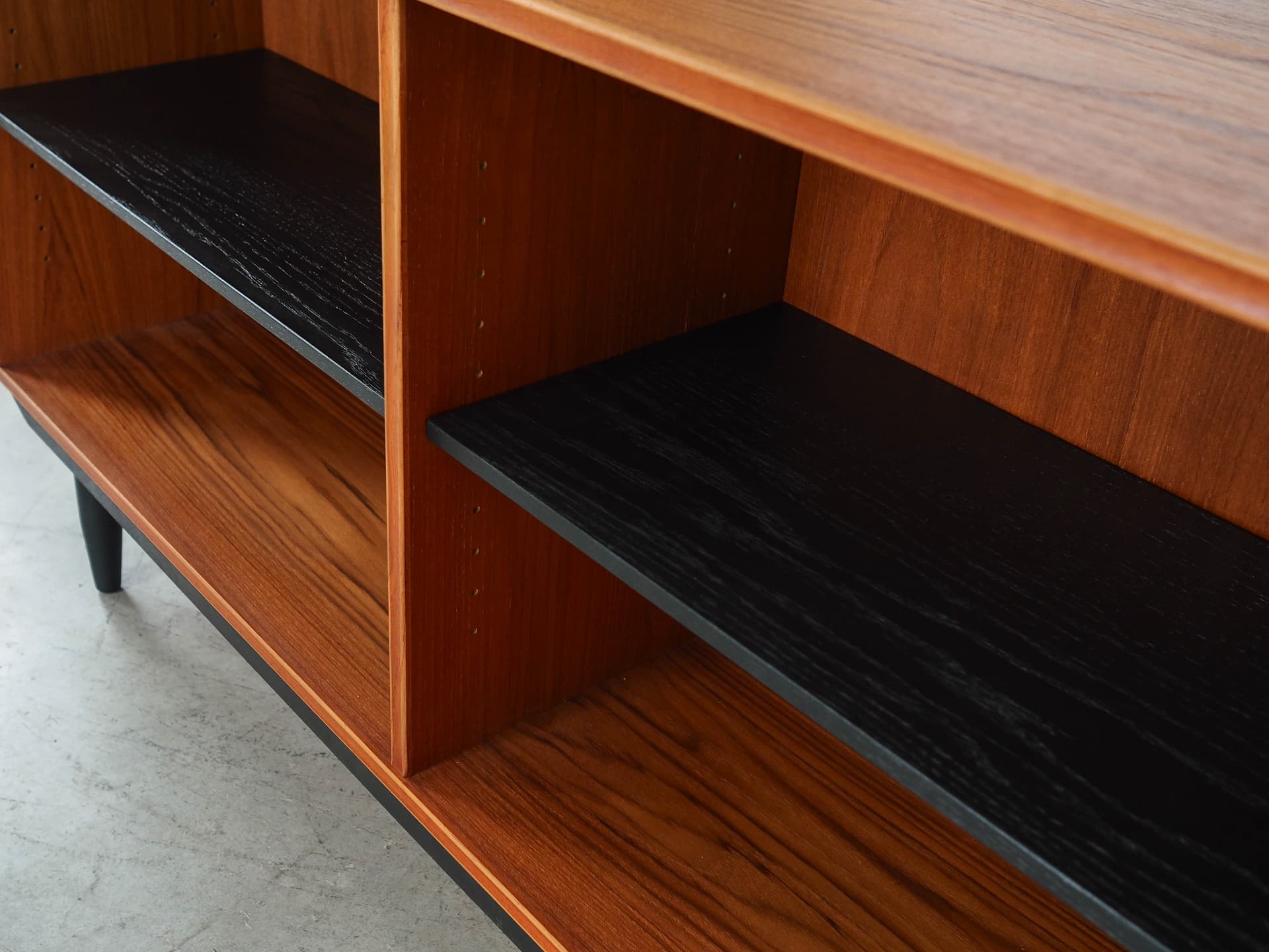 Regał, brązowy, teak, Dania, lata 70. - 222279