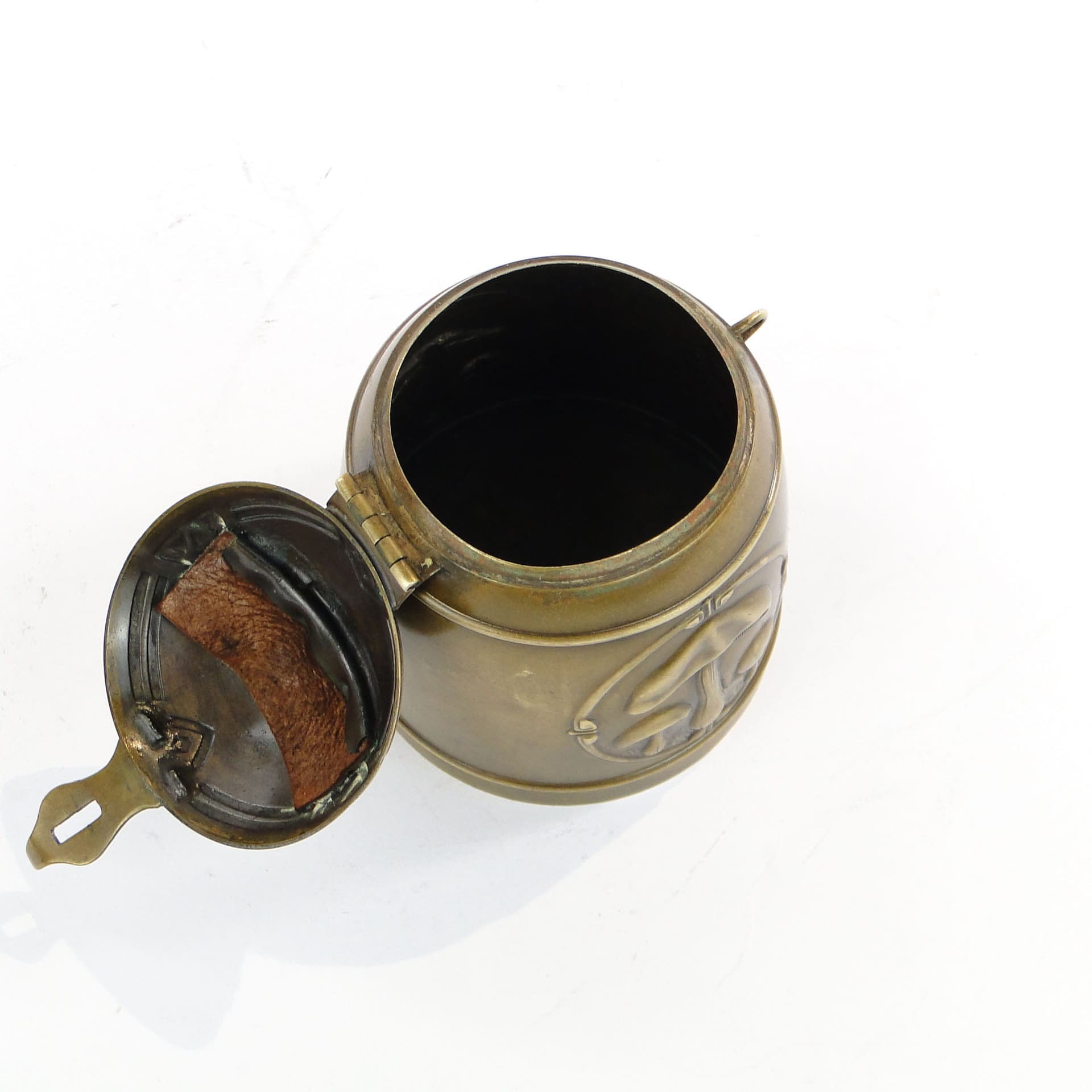 Art Nouveau coin bank, golden brass, Austria, early 20th c. - 222456