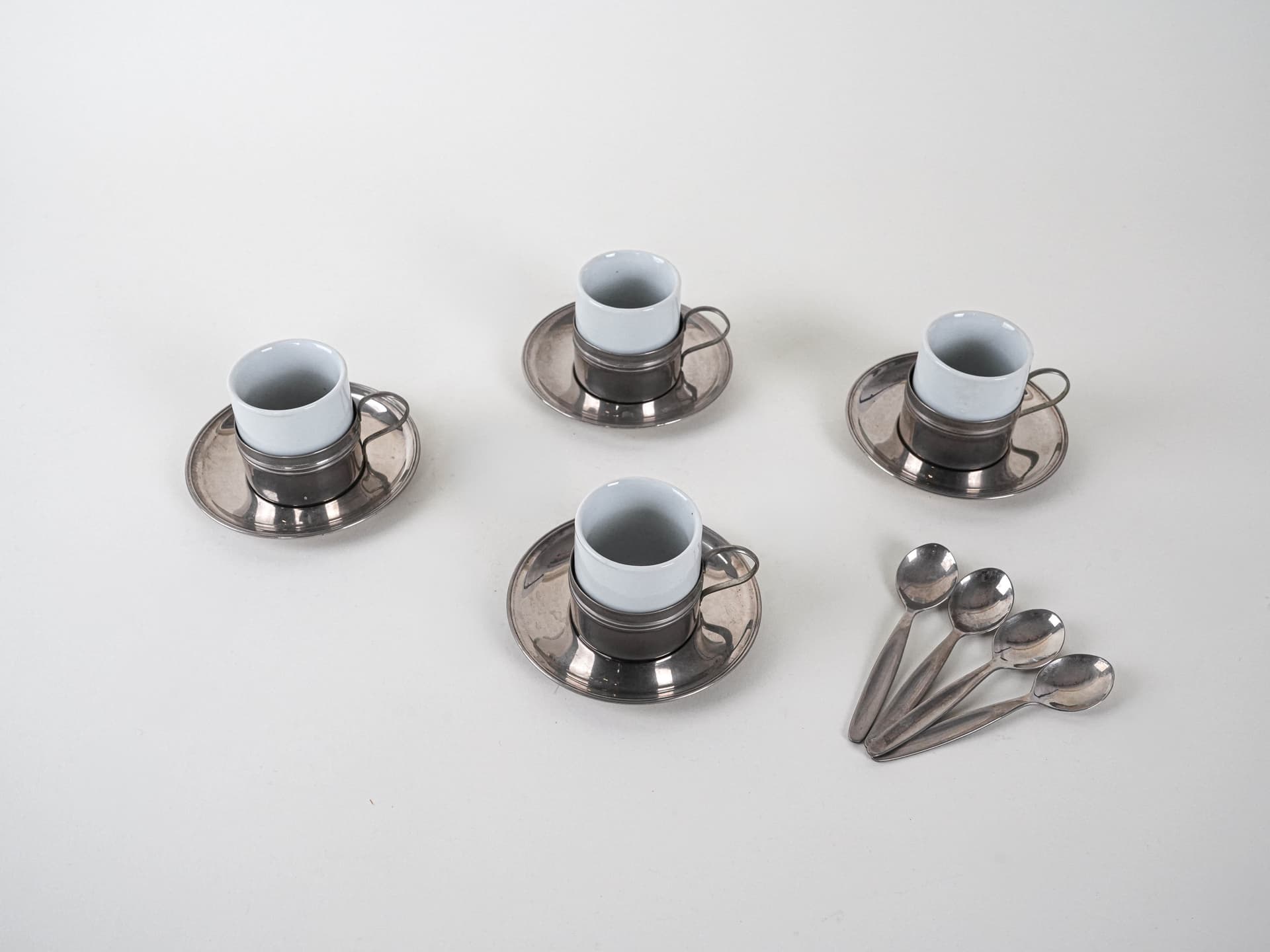 Espresso cup set, white, porcelain brass, Italy, 1980s. - 222861