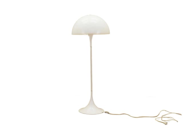 Lampa podłogowa Panthella, biały plastik, metal, proj. V. Panton, Louis Poulsen, Dania, lata 70. - WYMIARY