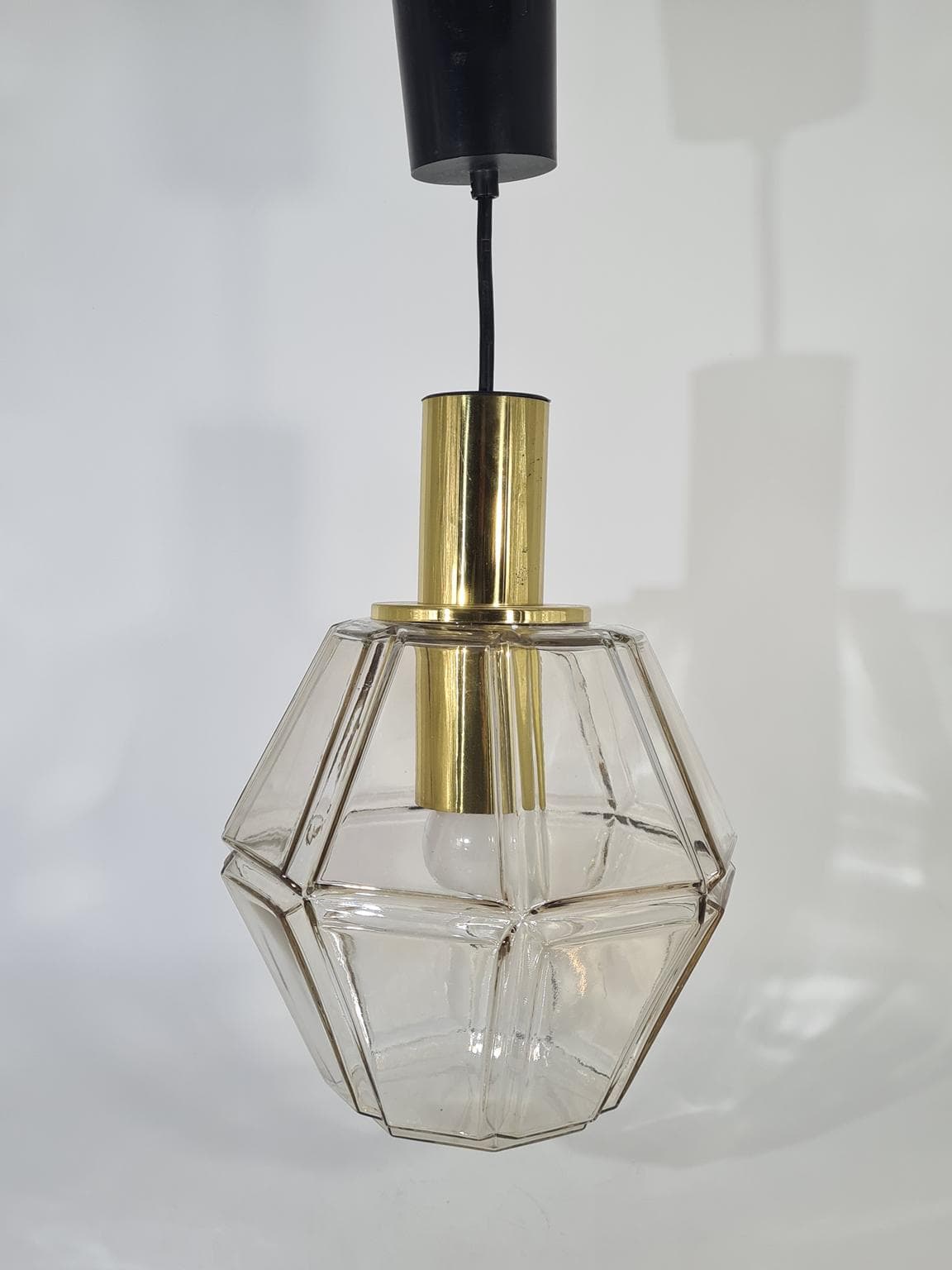 Lampa wisząca, fasetowane szkło transparentne, mosiądz, Glashütte Limburg, Niemcy, lata 60. - 223314