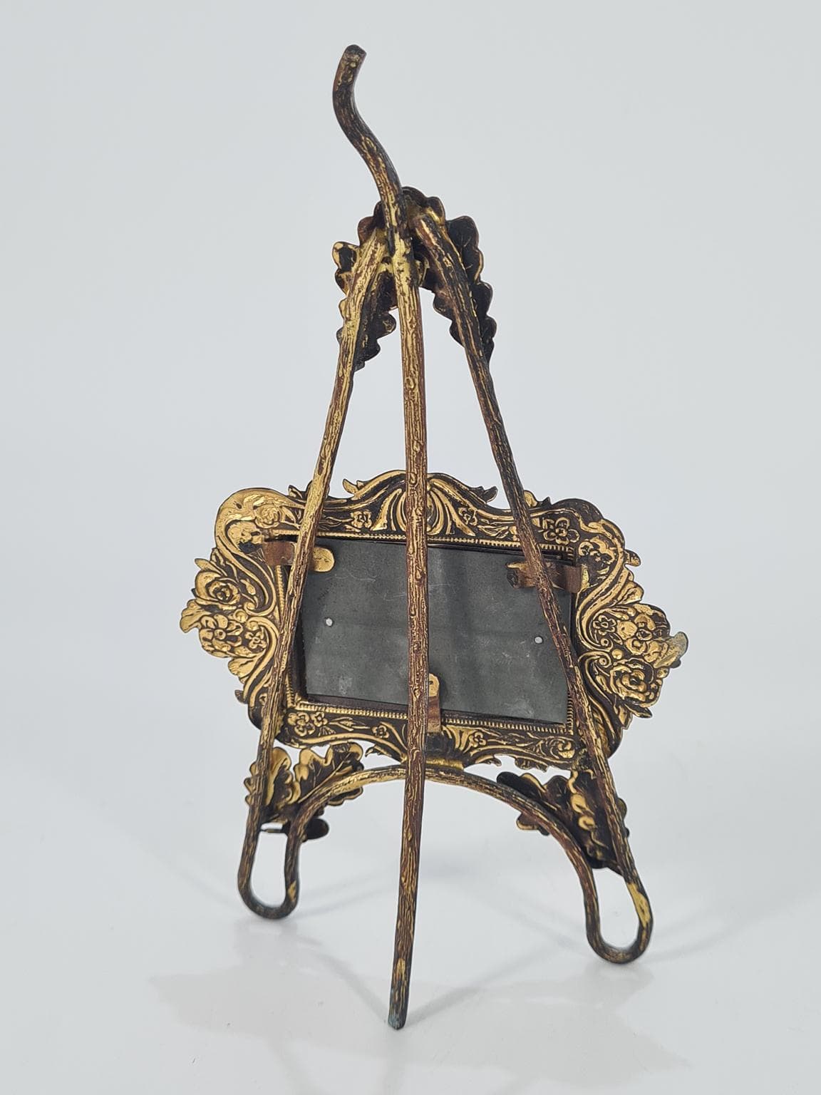 Ramka stojąca na zdjęcia Art Nouveau, złocony metal, Europa, XIX w. - 223348