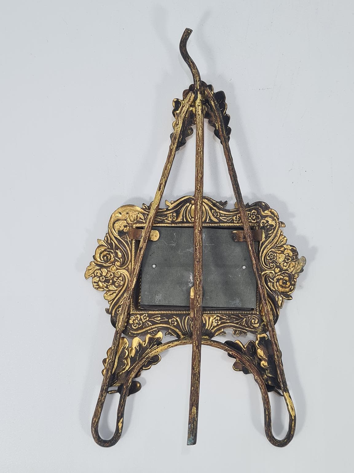 Ramka stojąca na zdjęcia Art Nouveau, złocony metal, Europa, XIX w. - 223347