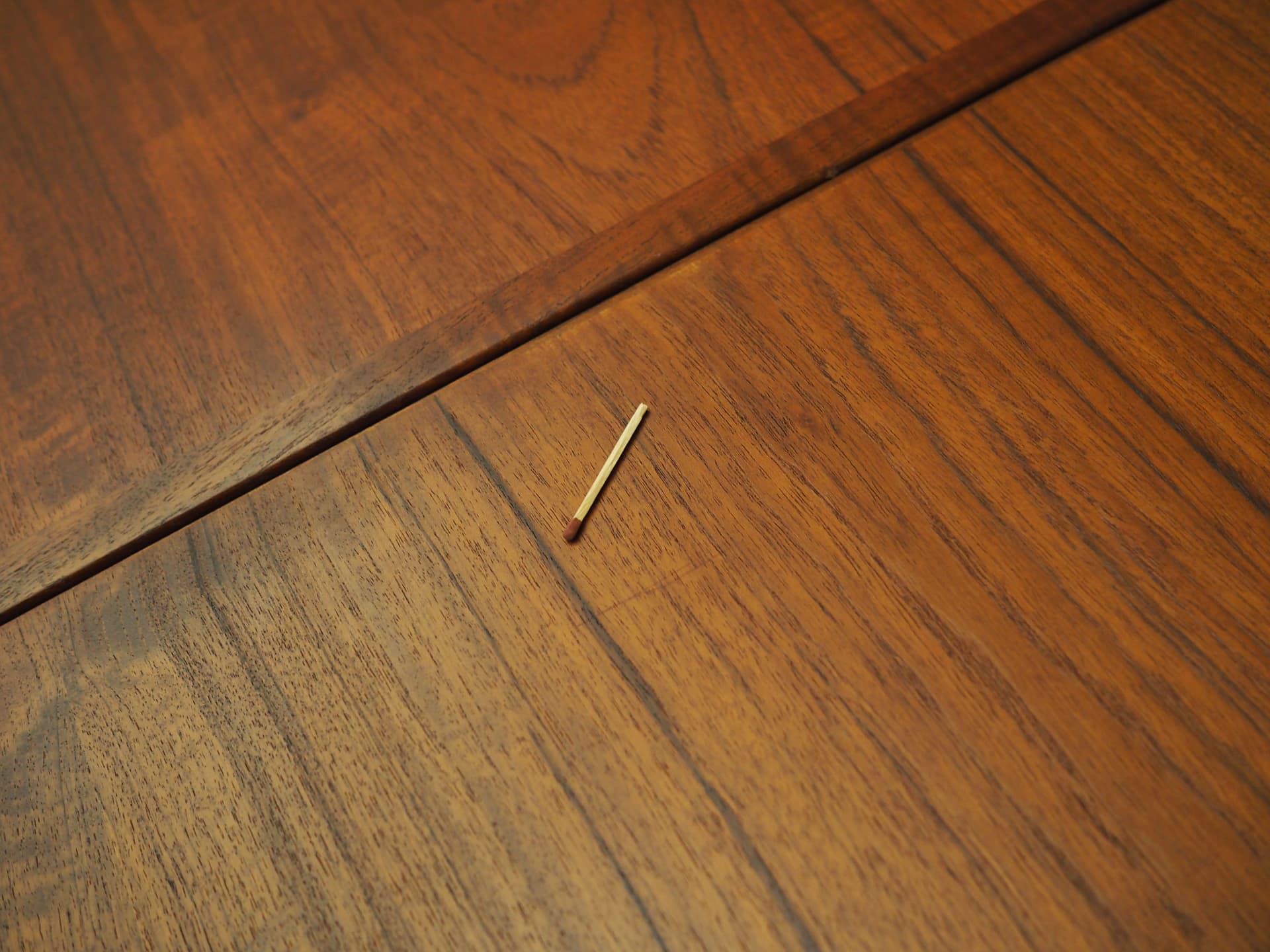 Stół, teak pomarańczowy, Dania, lata 70. - 77120