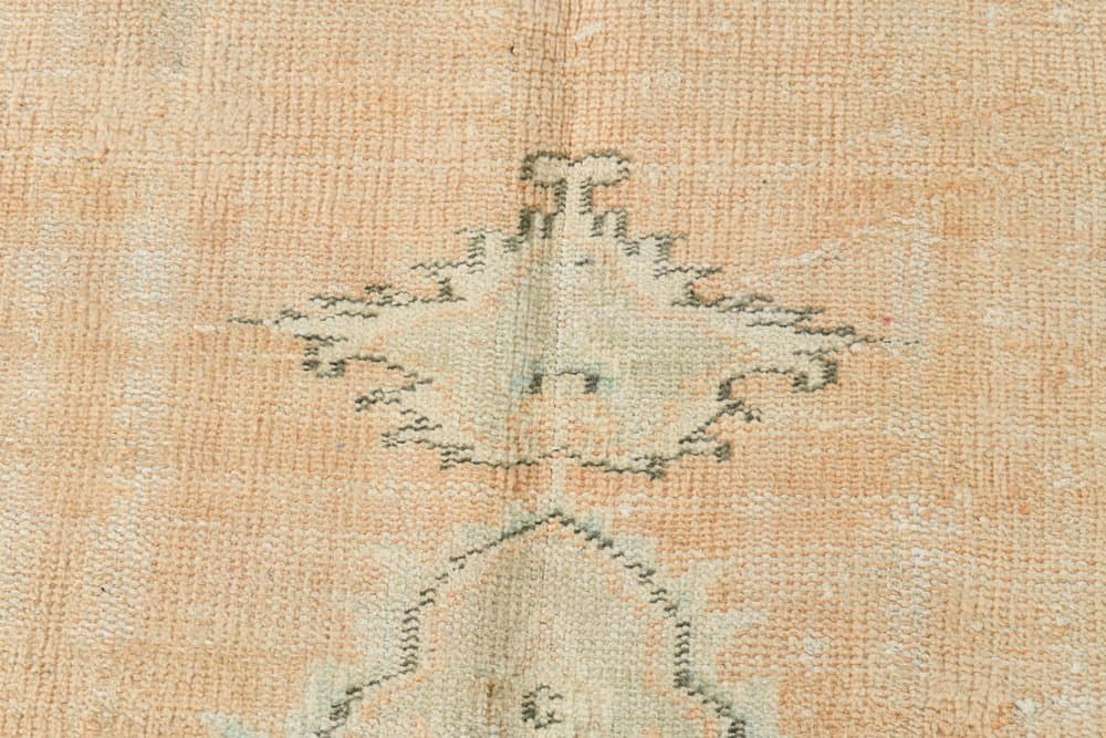 Dywan 251x185 cm, brzoskwiniowy, błękitny, wełna, Turcja, lata 70. - 223784