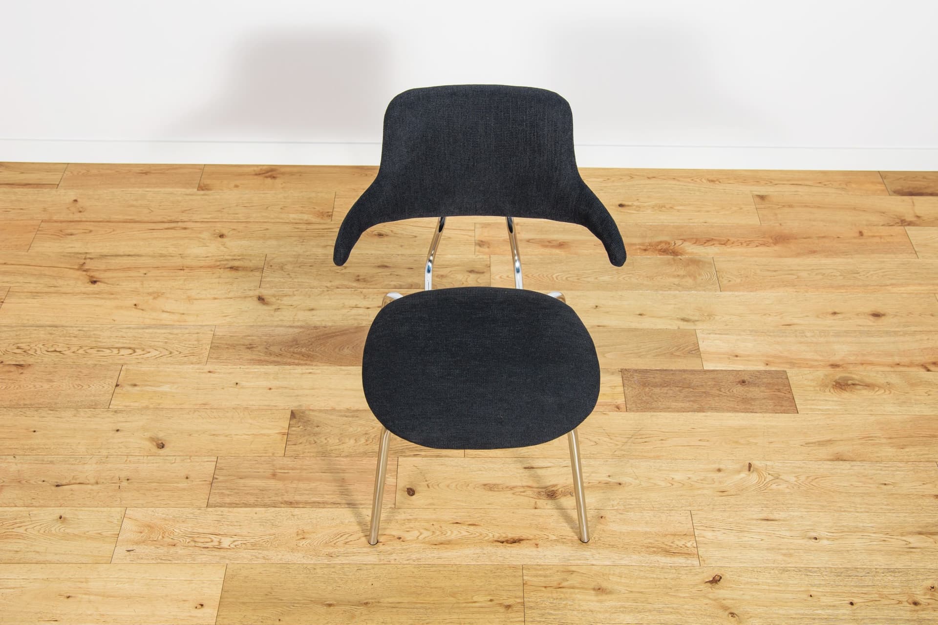 Komplet ośmiu krzeseł VL118, tkanina czarna, chrom, proj. V. Larsen, dla Vermund Larsen A/S, Dania, lata 60. - 224633